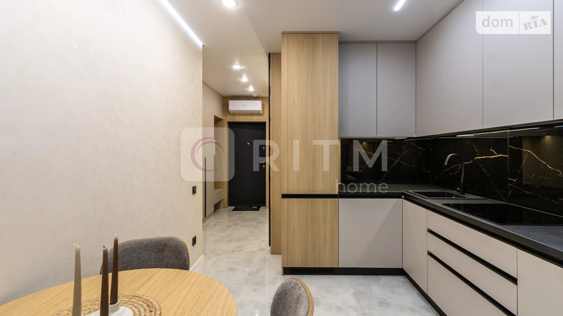 Продается 1-комнатная квартира 38 кв. м в Ивано-Франковске, ул. Ленкавского, 34 - фото 2