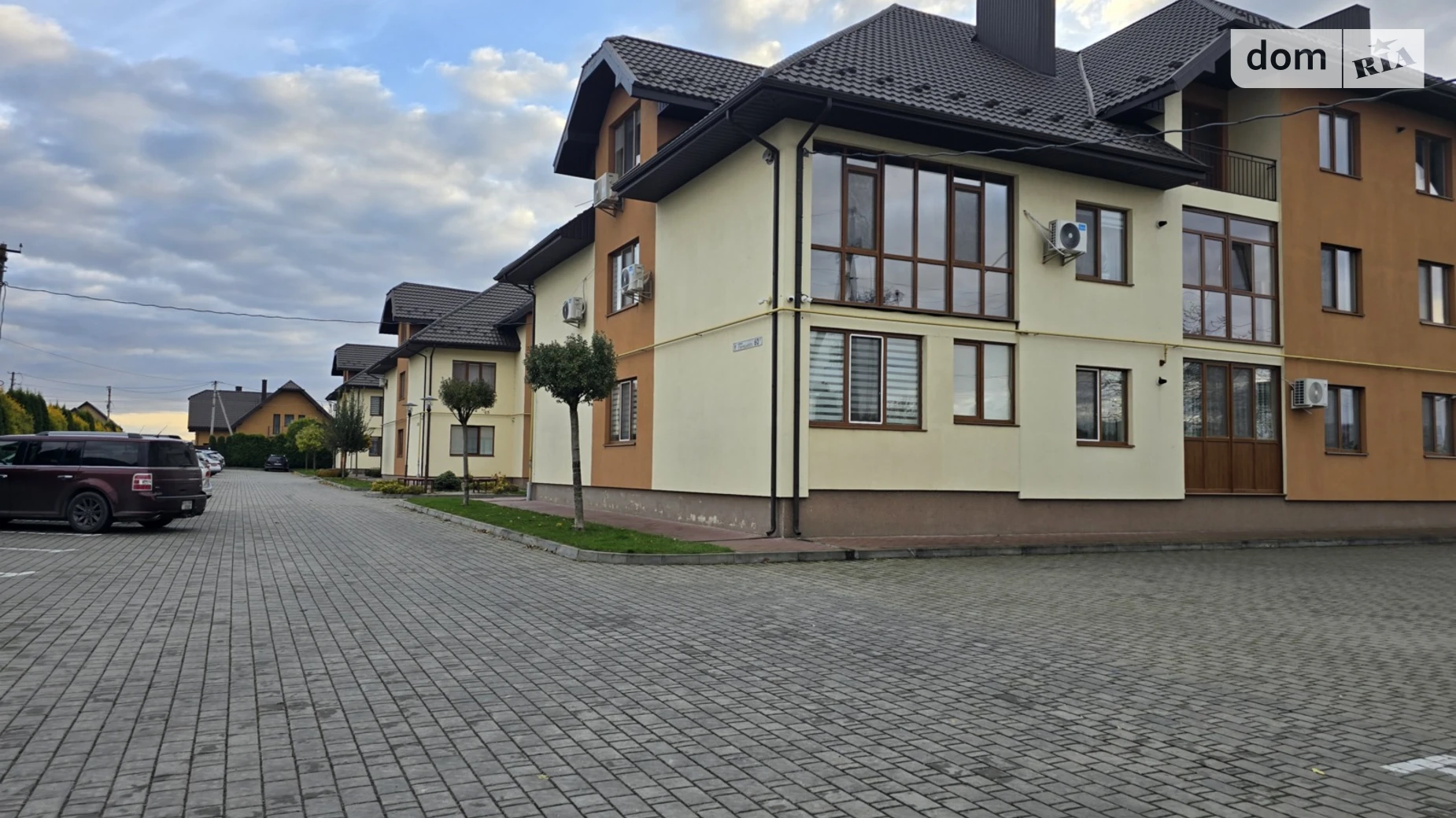 Продается 2-комнатная квартира 63.8 кв. м в Струмовке, ул. Старицкого, 60Г - фото 2