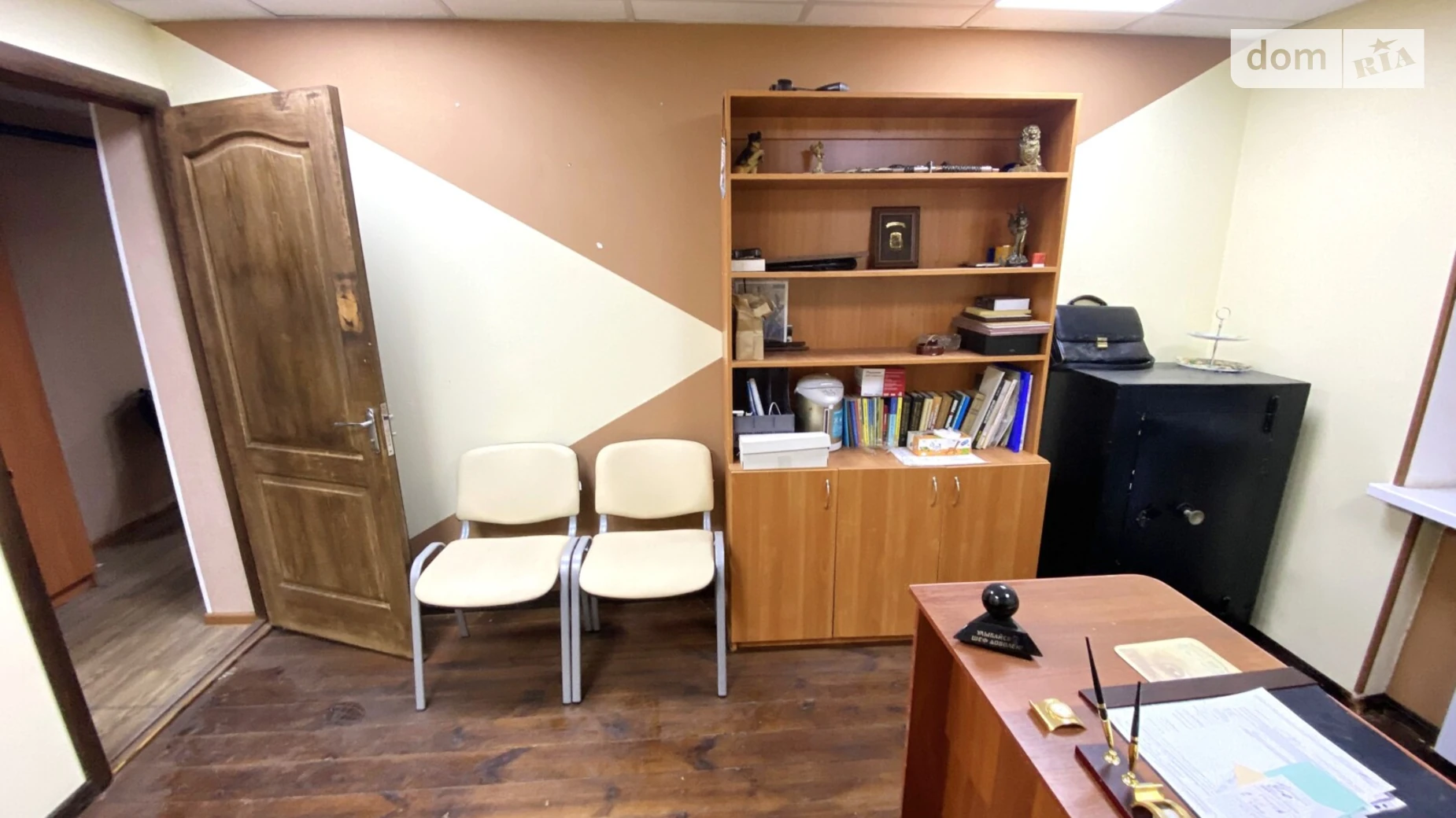 Продается офис 44 кв. м в бизнес-центре, цена: 16900 $ - фото 3