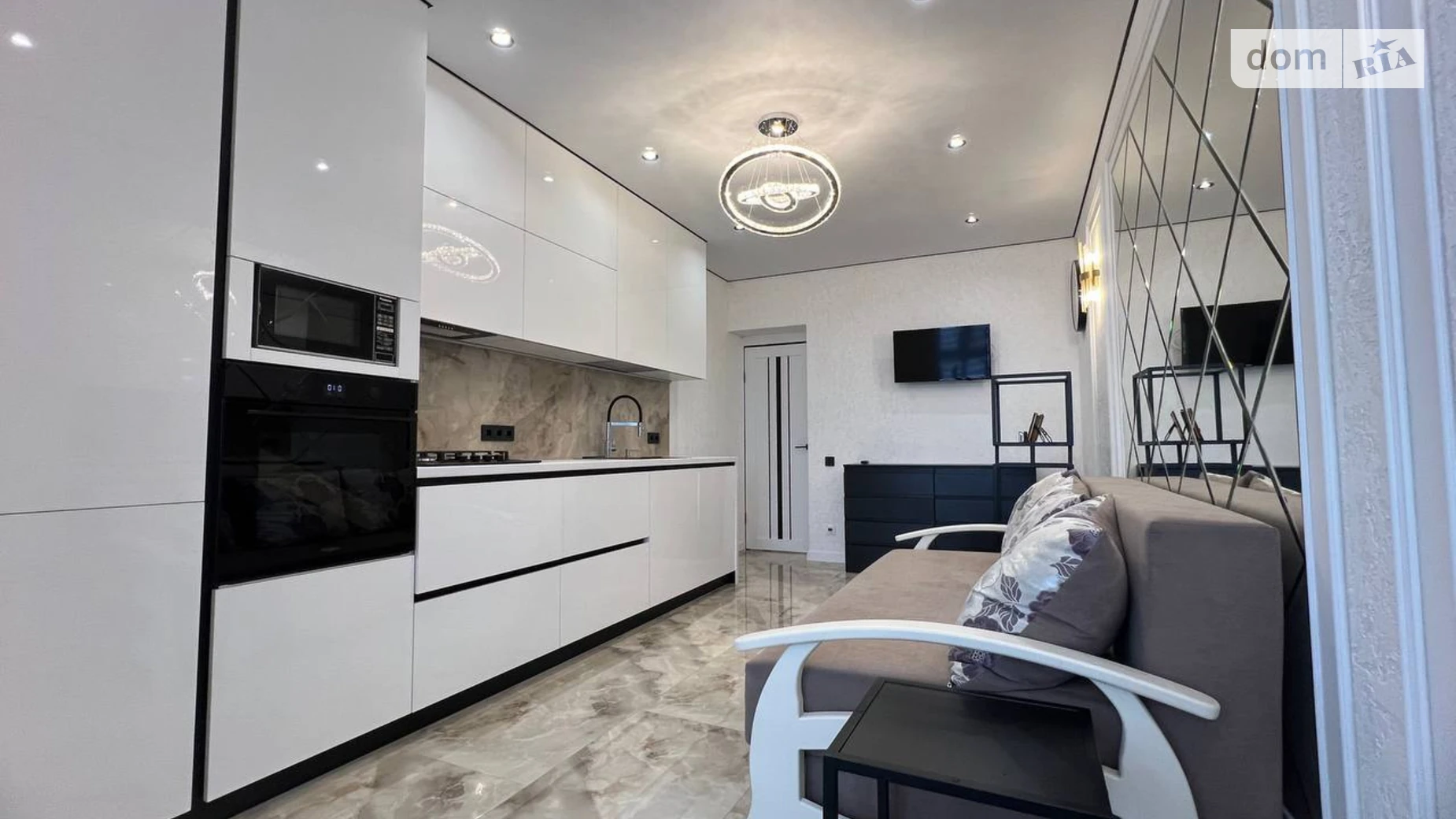 Сдается в аренду 1-комнатная квартира 40 кв. м в Ровно, ул. Студенческая, 34 - фото 3