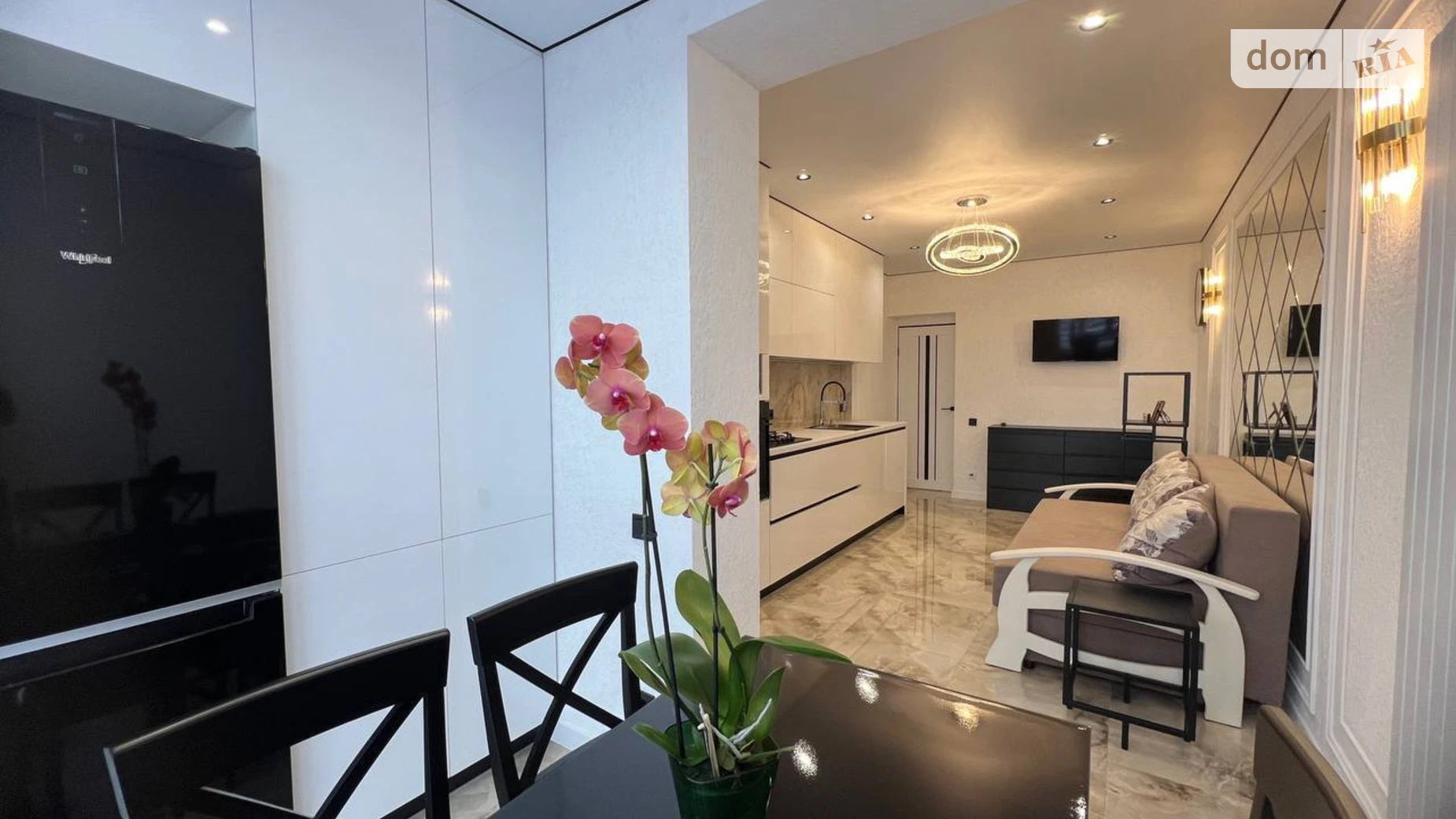 Сдается в аренду 1-комнатная квартира 40 кв. м в Ровно, ул. Студенческая, 34 - фото 4