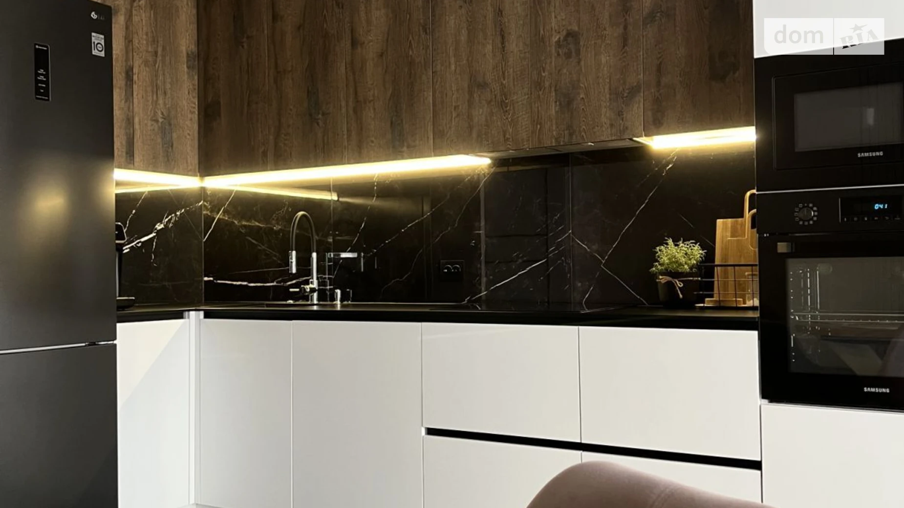 2-комнатная квартира 74 кв. м в Тернополе, ул. Владимира Великого - фото 4