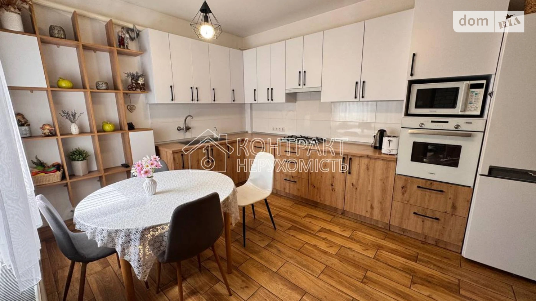 Продается дом на 2 этажа 220 кв. м с гаражом, цена: 140000 $ - фото 3