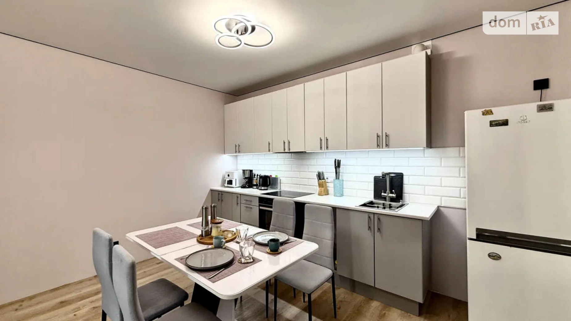 Продается 2-комнатная квартира 62 кв. м в Киеве, цена: 123000 $ - фото 2