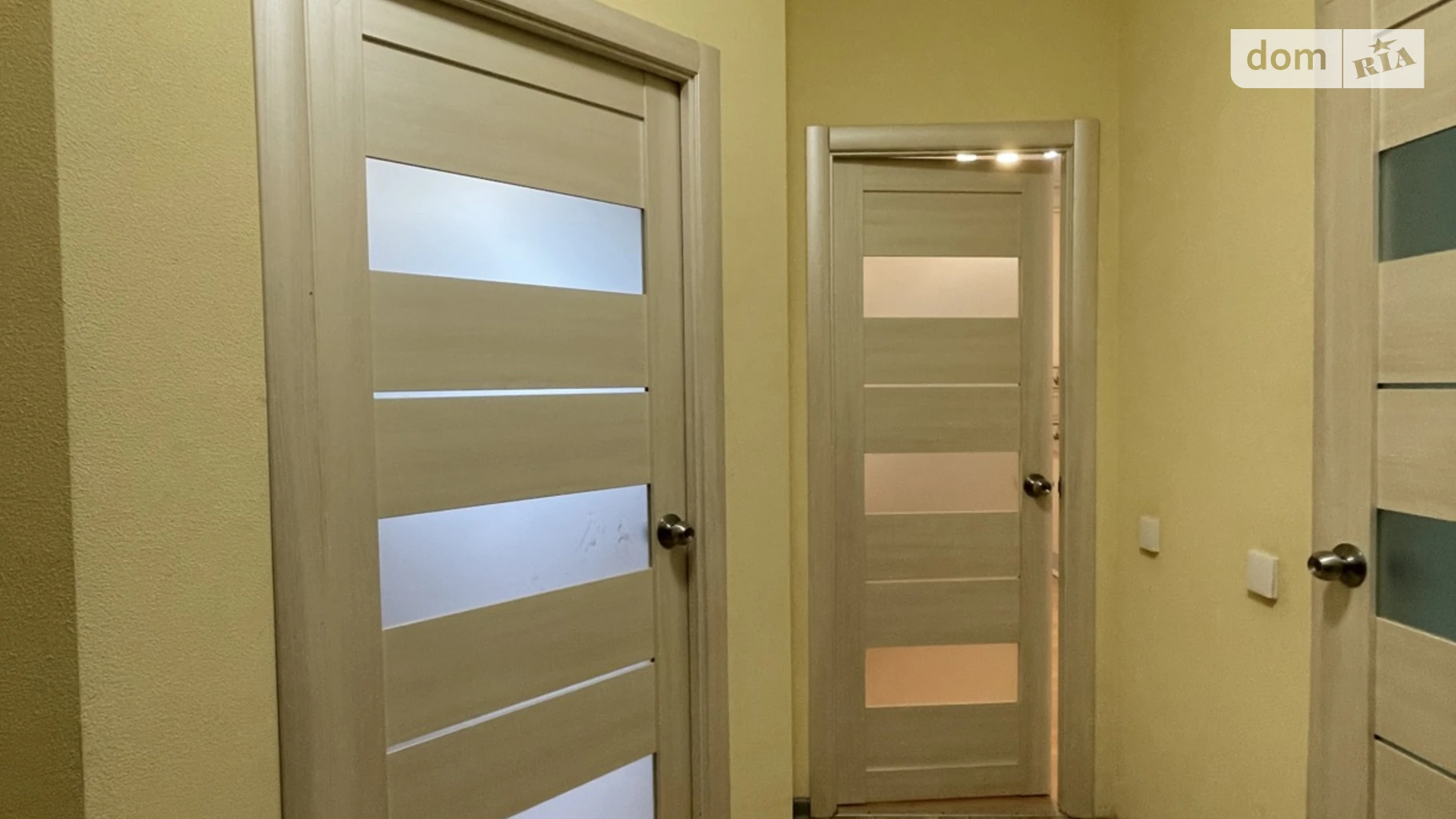 Продается 1-комнатная квартира 40.5 кв. м в Ирпене, ул. Николая Сингаевского(Новооскольская) - фото 2