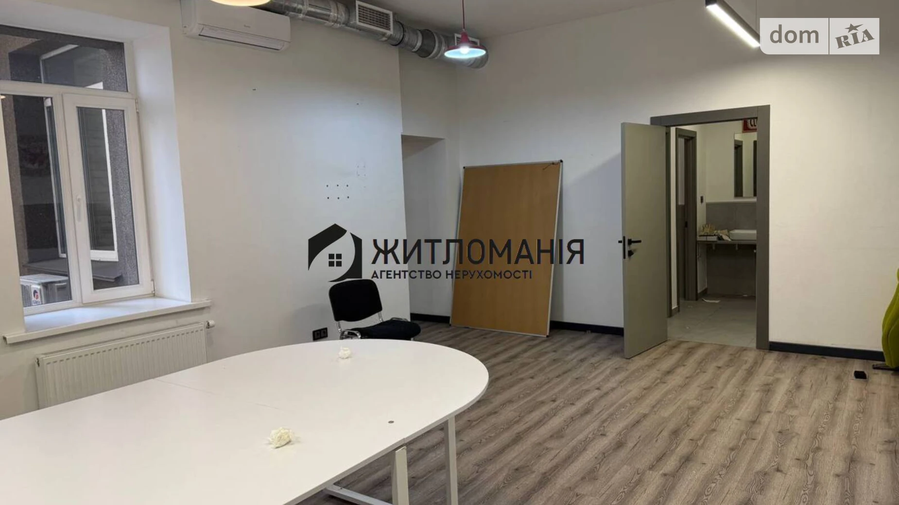 Сдается в аренду офис 151 кв. м в бизнес-центре, цена: 2500 $ - фото 4