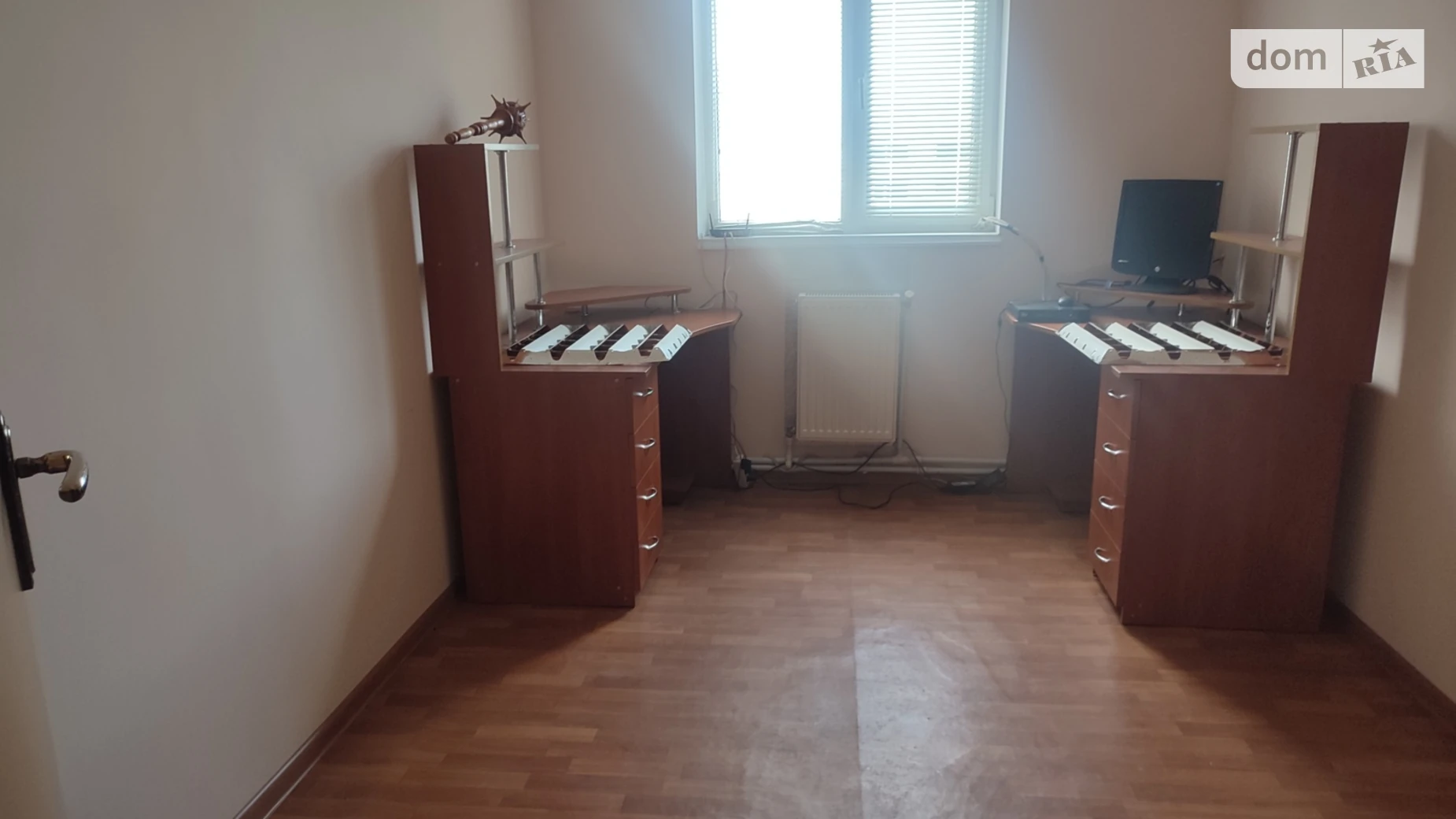 Сдается в аренду офис 26 кв. м в бизнес-центре, цена: 7800 грн - фото 2