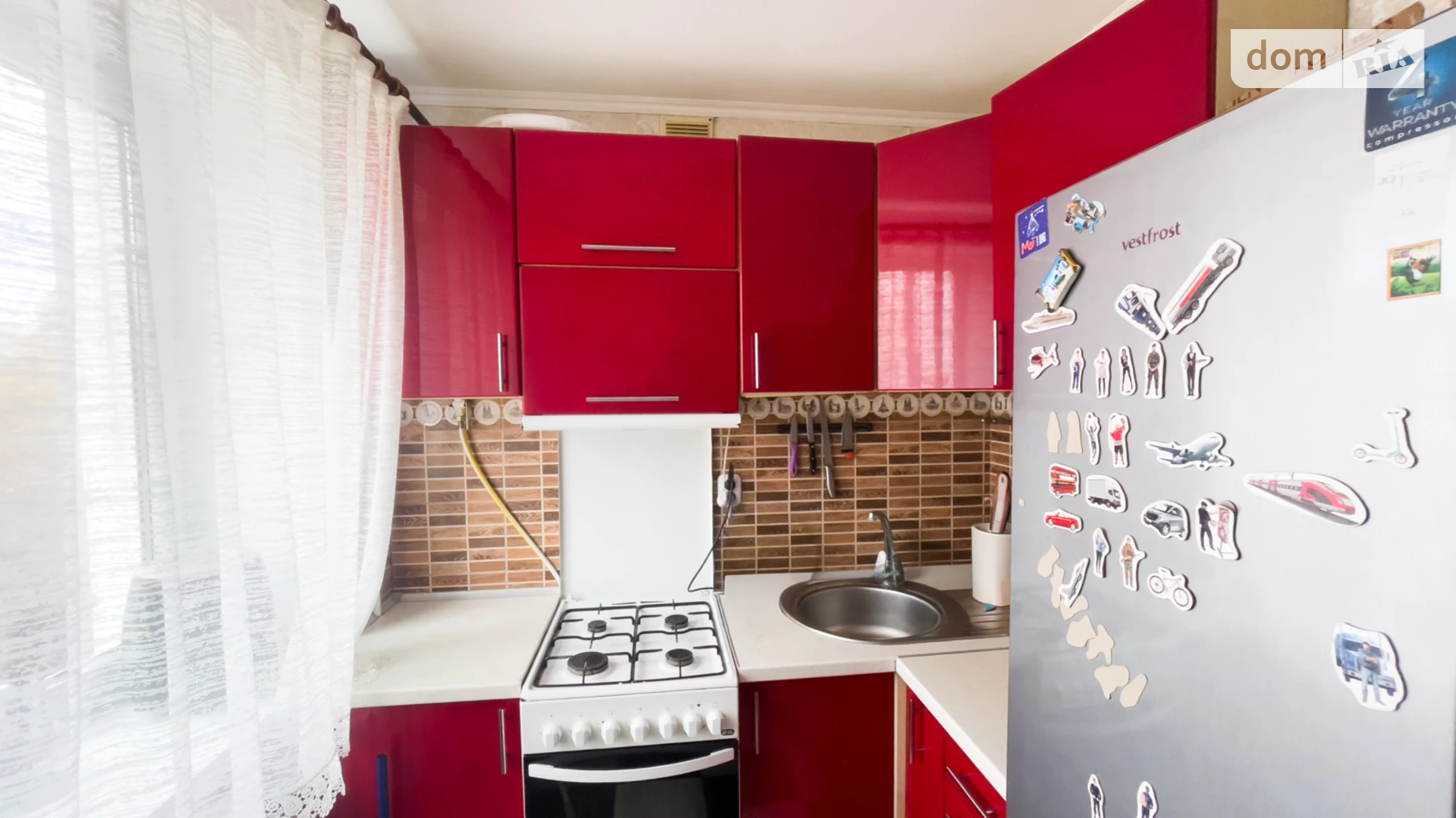 Продается 2-комнатная квартира 49 кв. м в Ровно, ул. Королева, 8 - фото 2