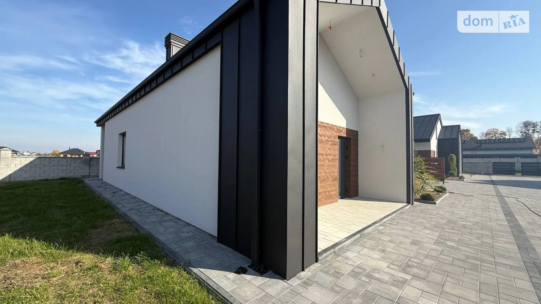 Продается дом на 2 этажа 190 кв. м с бассейном, цена: 88000 $ - фото 4