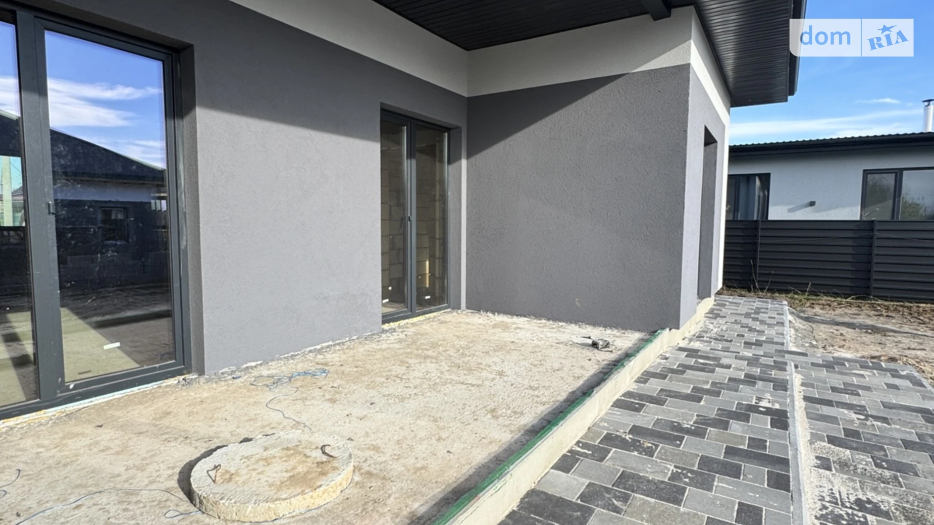 Продается одноэтажный дом 130 кв. м с камином, цена: 93000 $ - фото 2