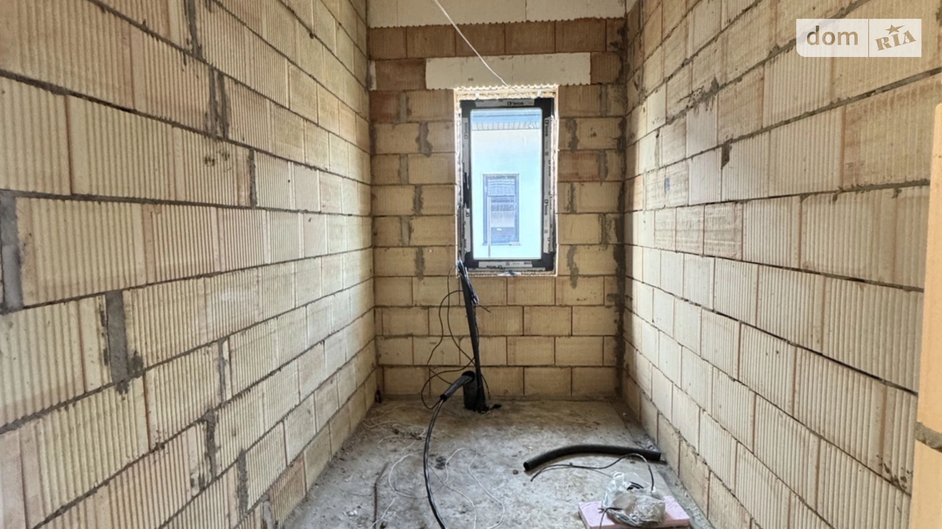 Продается одноэтажный дом 130 кв. м с камином, цена: 93000 $ - фото 4