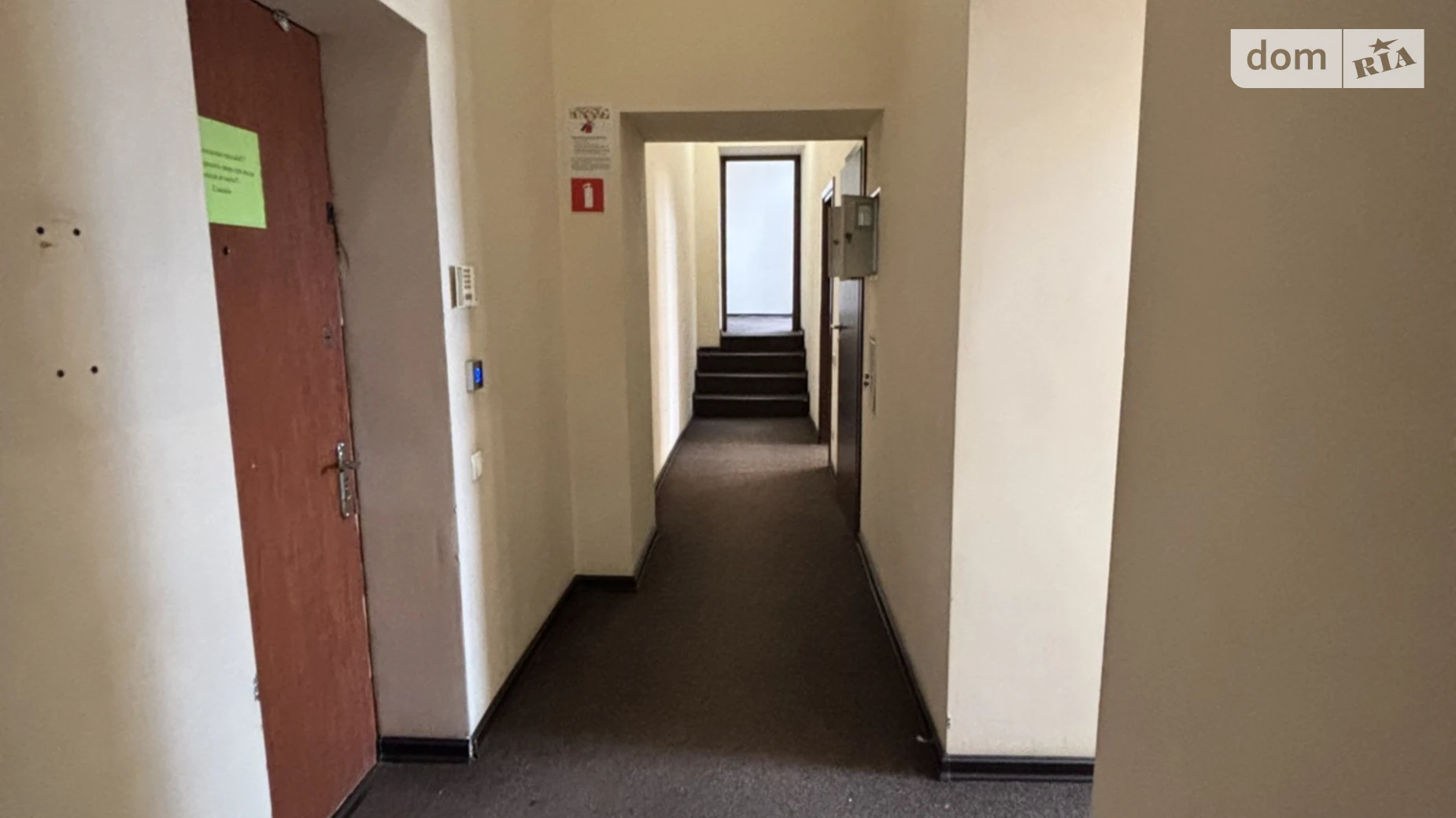 Сдается в аренду офис 220 кв. м в бизнес-центре, цена: 600 $ - фото 5