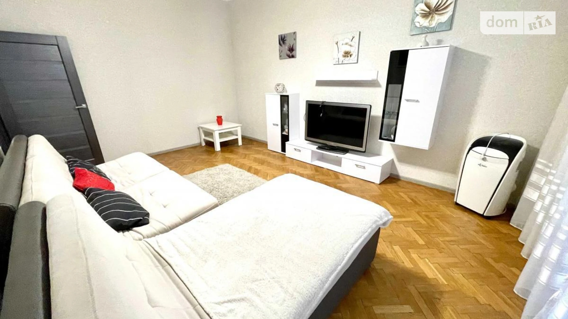 Сдается в аренду 3-комнатная квартира 95 кв. м в Львове, ул. Дорошенко Петра - фото 4