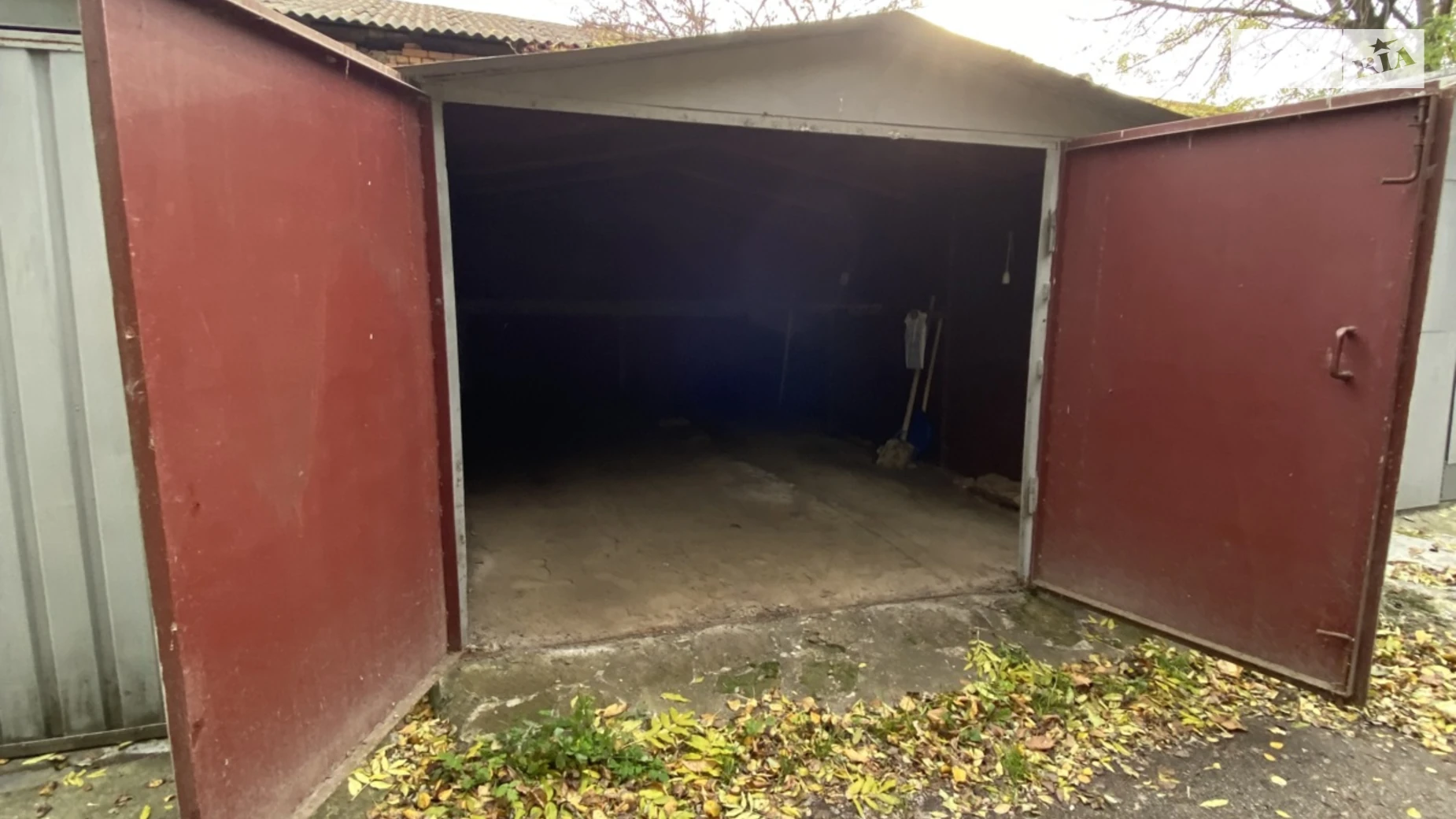 Продается отдельно стоящий гараж под легковое авто на 26.5 кв. м, цена: 4999 $ - фото 2