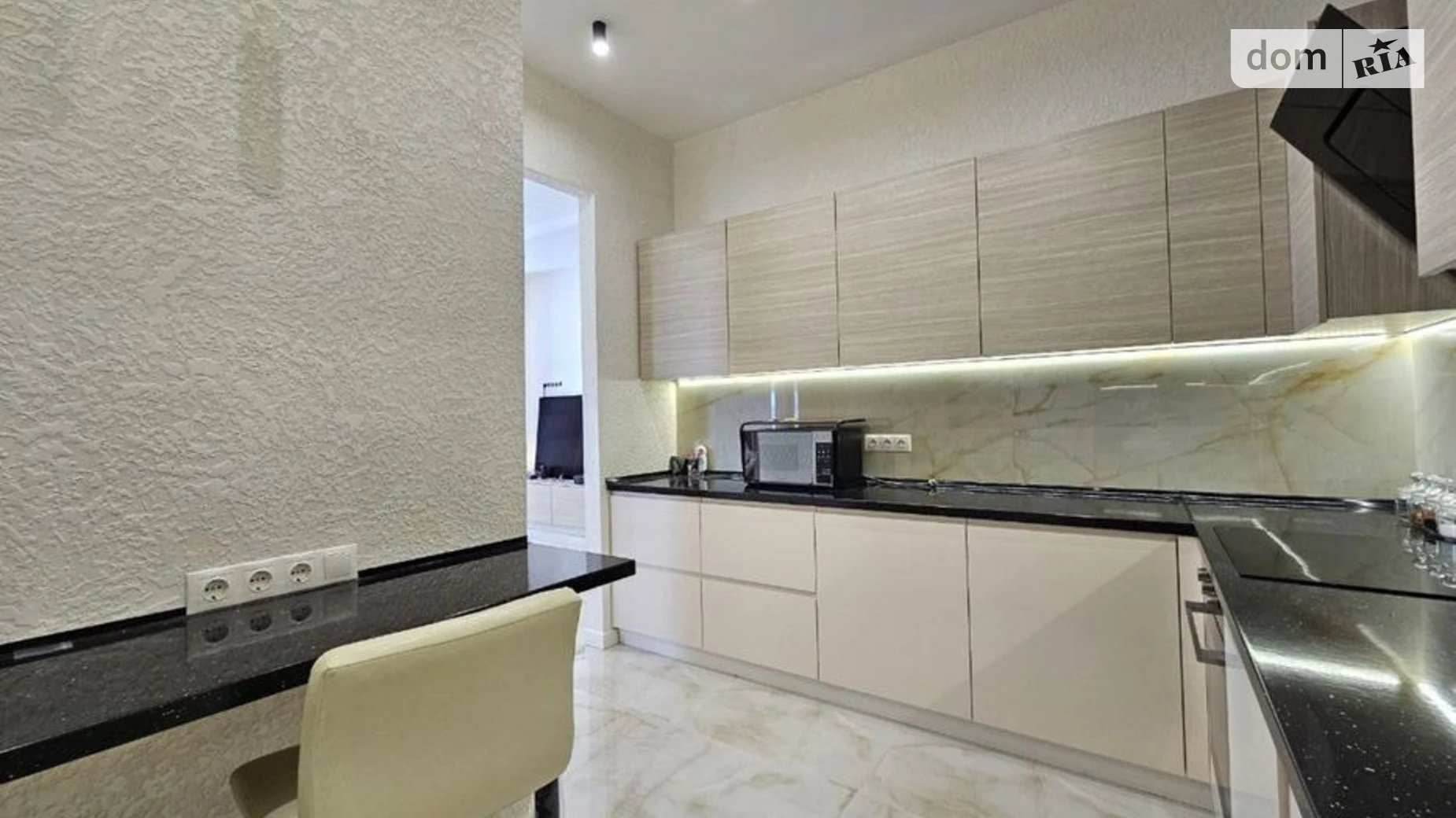 Сдается в аренду 4-комнатная квартира 140 кв. м в Днепре, просп. Яворницкого Дмитрия, 72 - фото 3