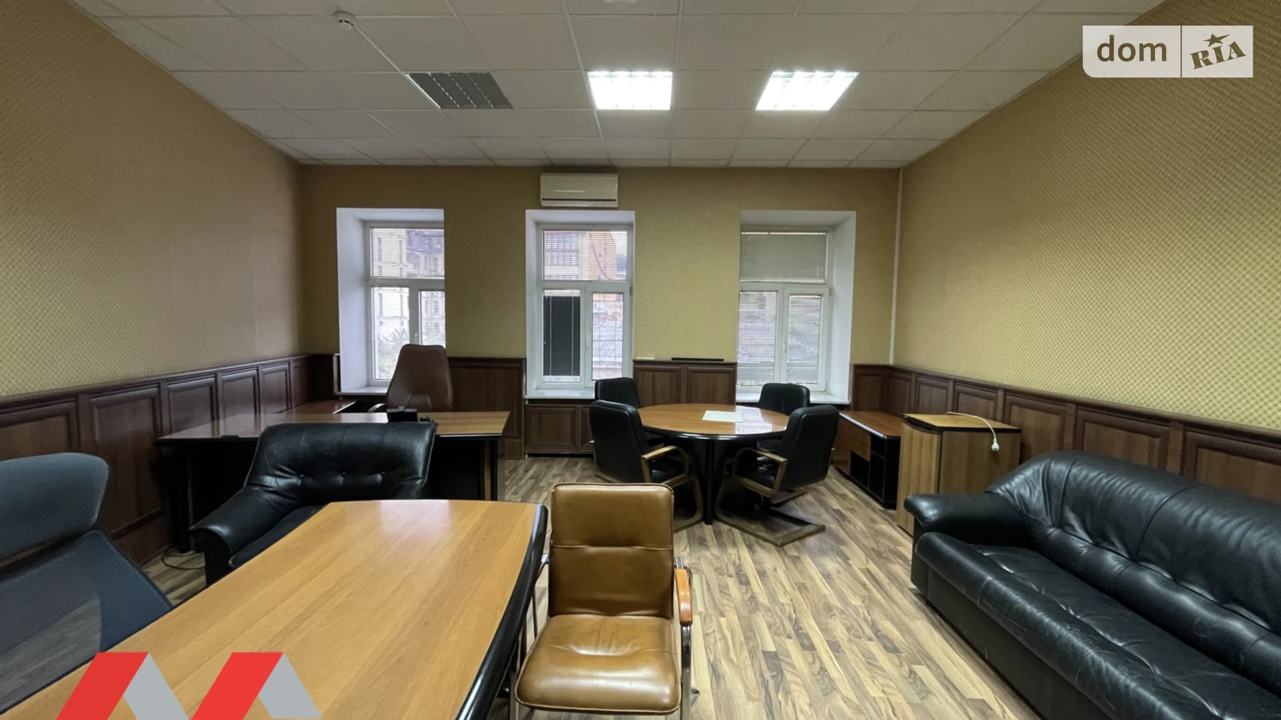 Сдается в аренду офис 341.5 кв. м в бизнес-центре, цена: 6300 $ - фото 2