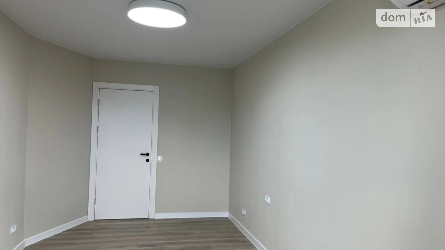 Продается 1-комнатная квартира 40 кв. м в, цена: 69000 $ - фото 4