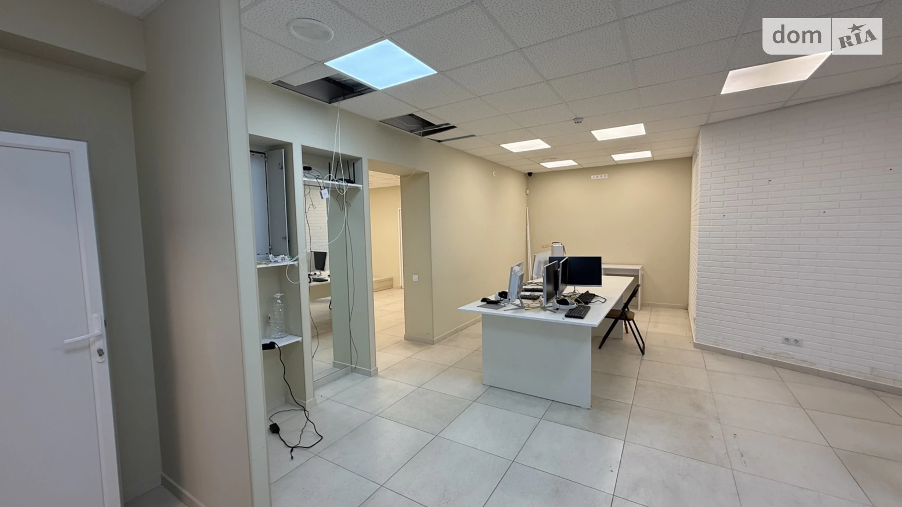 Сдается в аренду помещения свободного назначения 100 кв. м в 4-этажном здании, цена: 20000 грн - фото 4