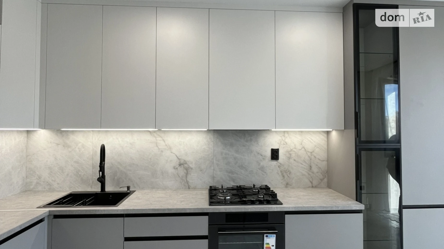 Продается 1-комнатная квартира 43 кв. м в Виннице, ул. Праведников мира(Максимовича), 21Г/1 - фото 2