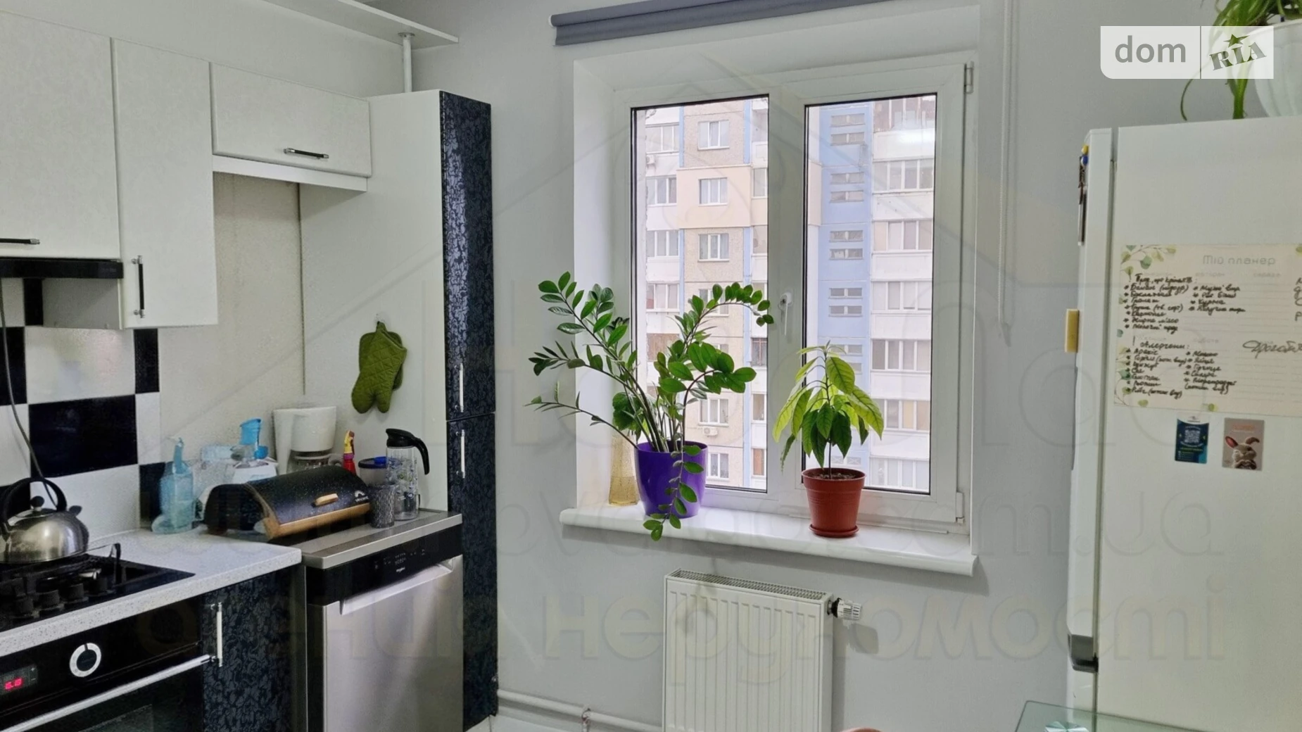 Продается 3-комнатная квартира 71.1 кв. м в Чернигове, ул. Курсанта Еськова - фото 2