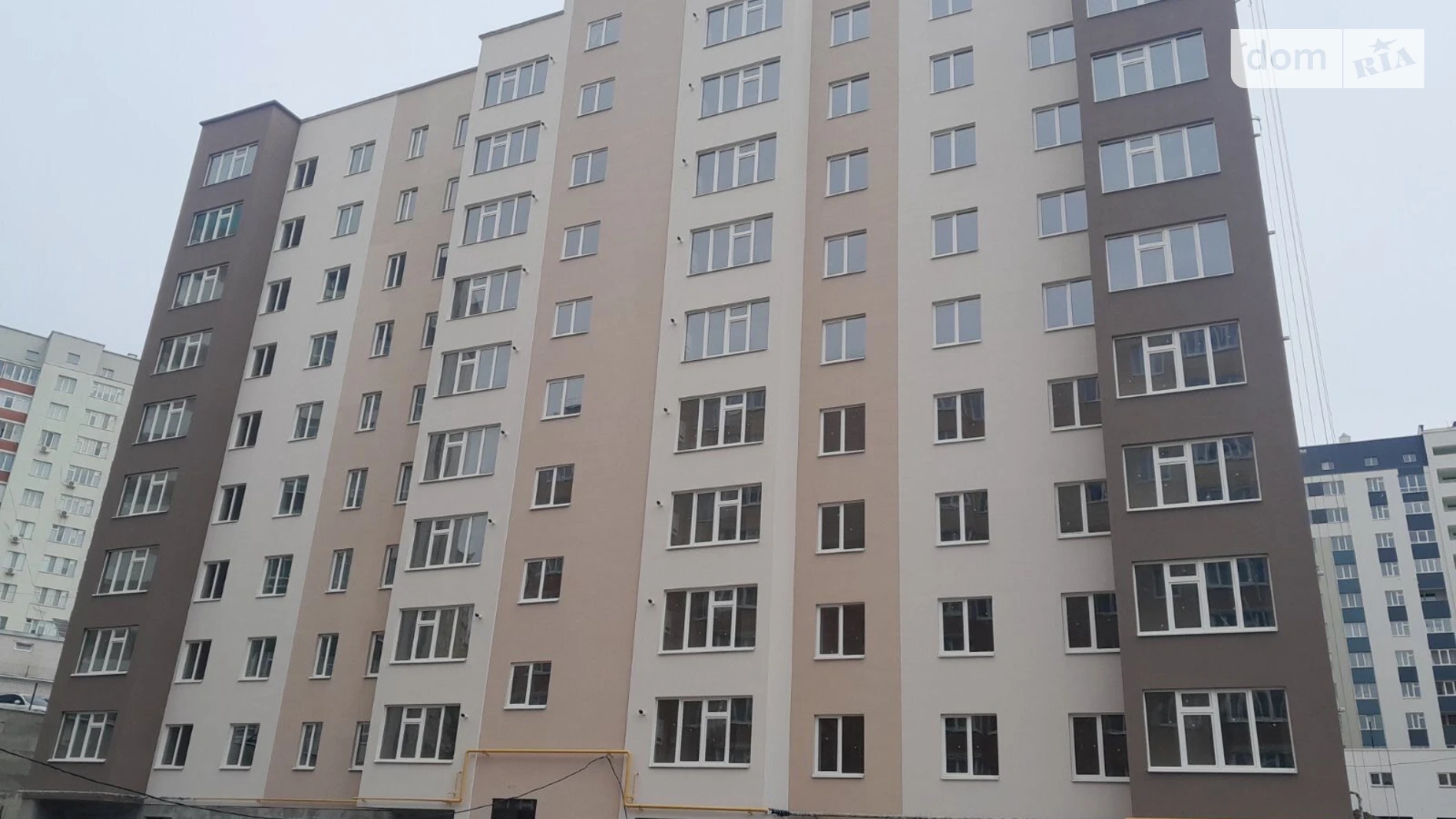 Продается 2-комнатная квартира 70.3 кв. м в Хмельницком, ул. Кармелюка - фото 2