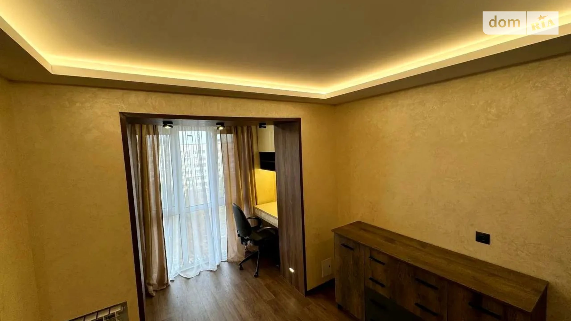 Сдается в аренду 1-комнатная квартира 40 кв. м в Днепре, мас. Тополь-2, 32 - фото 3