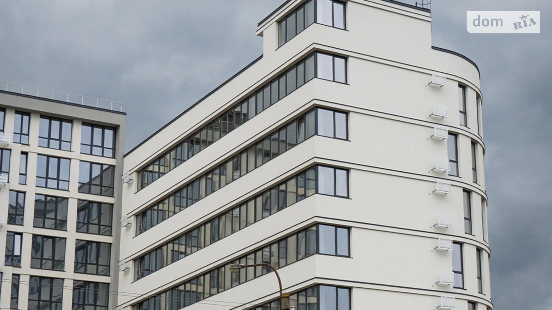 Продается 2-комнатная квартира 64.4 кв. м в Ивано-Франковске, ул. Надречная, 1 - фото 5