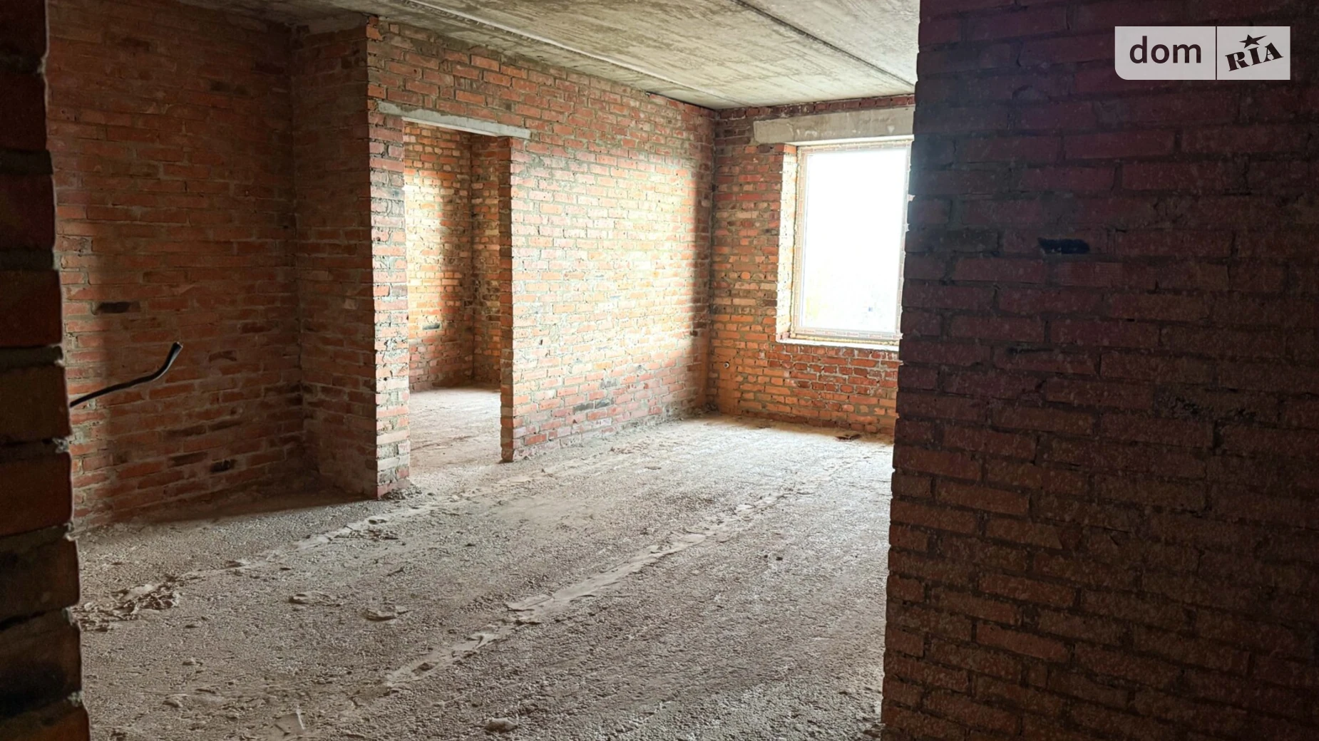 Продается 2-комнатная квартира 68.5 кв. м в Ровно, ул. Белая, 1Б - фото 2