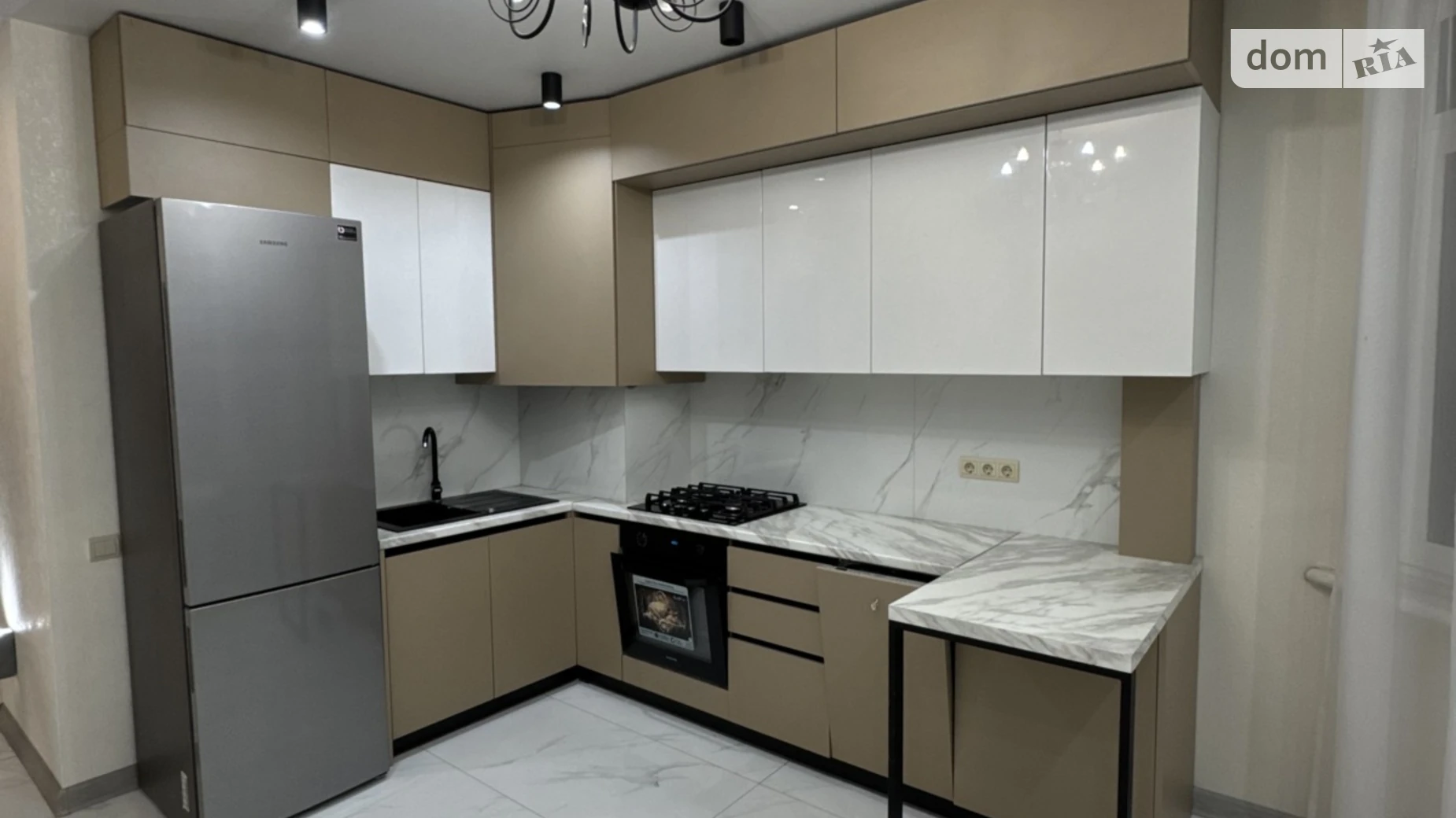 Продается 1-комнатная квартира 46 кв. м в Ирпене, ул. Западная, 10 - фото 2