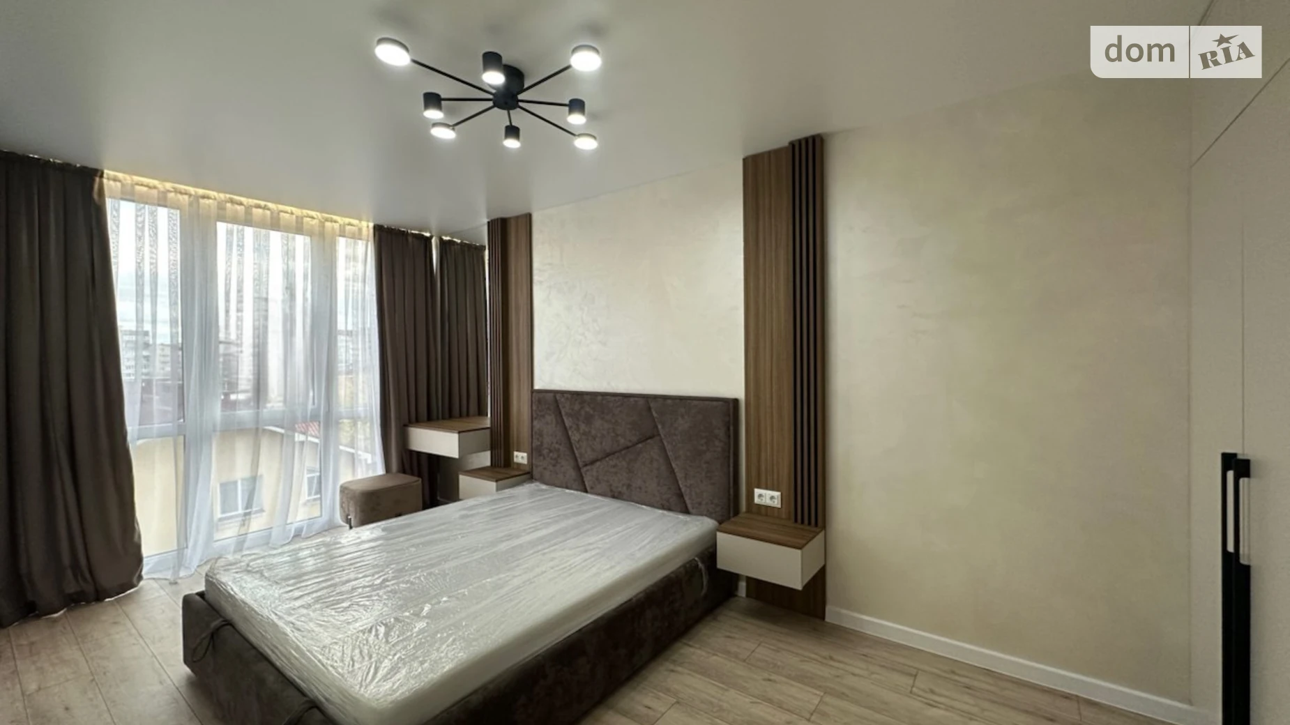 Продається 1-кімнатна квартира 42.5 кв. м у Івано-Франківську, вул. Хмельницького Богдана, 94 - фото 2