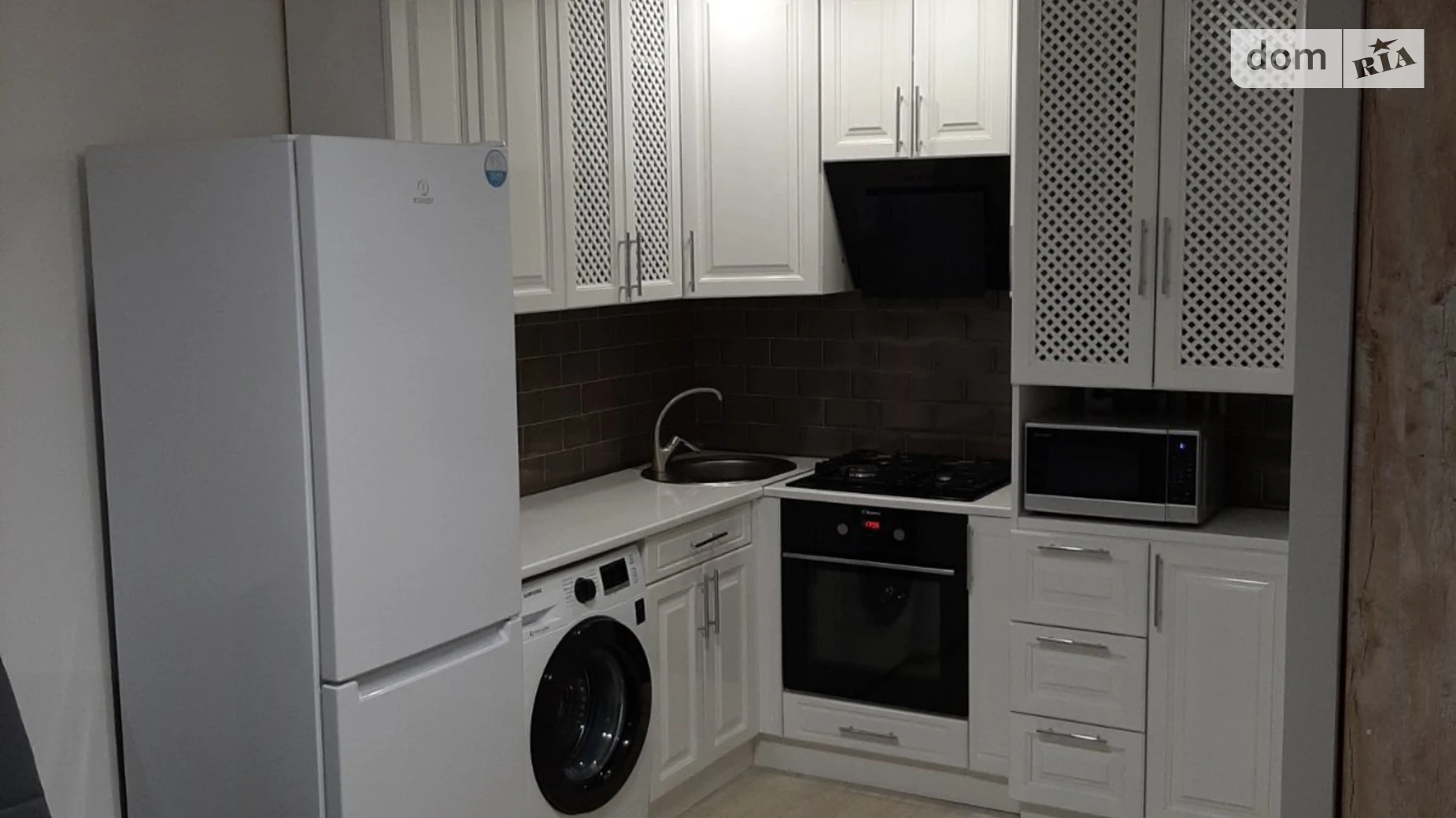 Сдается в аренду 1-комнатная квартира 43 кв. м в Львове, ул. Стрыйская, 202Б - фото 4