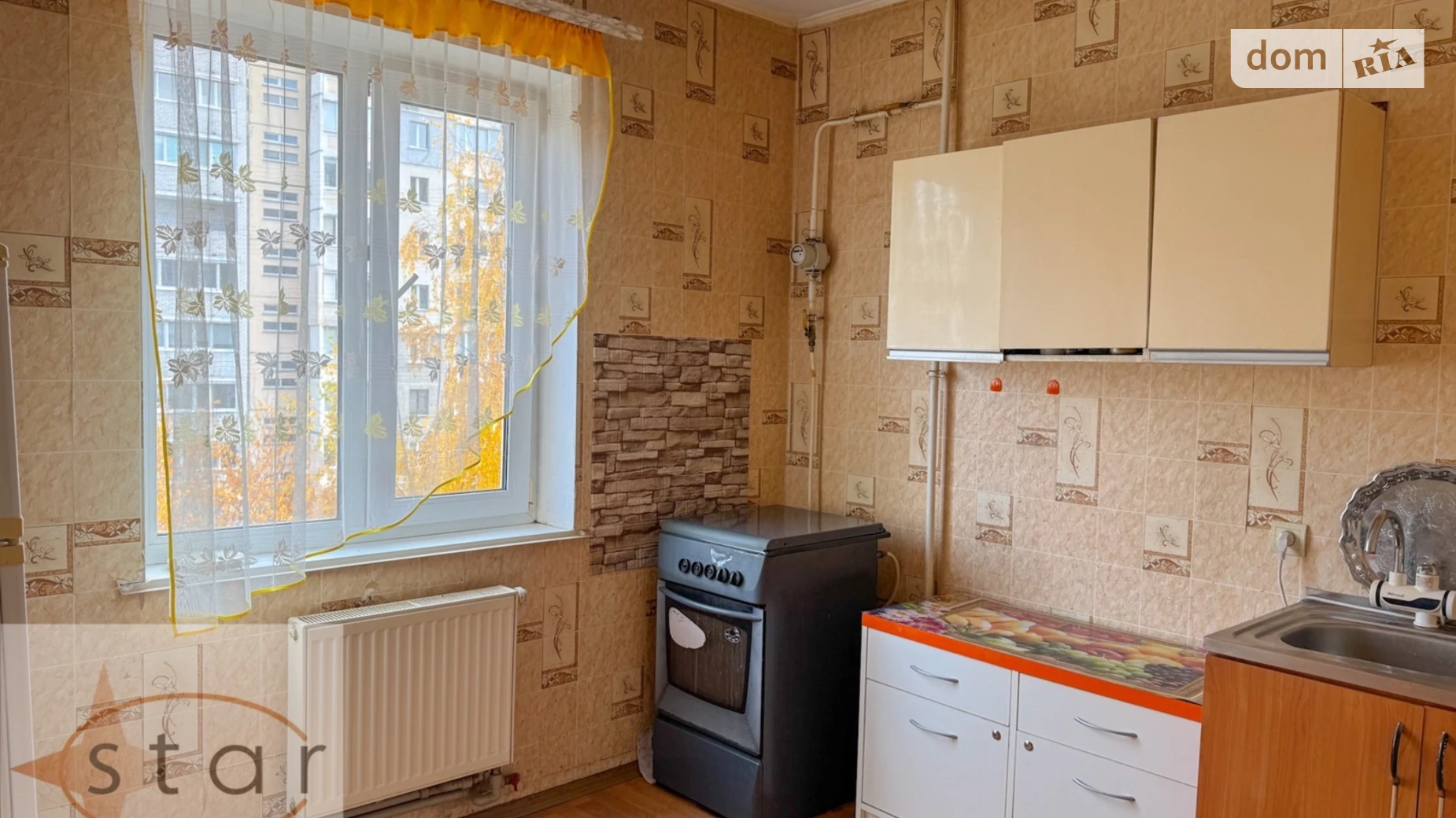 Продается 3-комнатная квартира 75.6 кв. м в Чернигове, ул. Независимости, 80 - фото 2