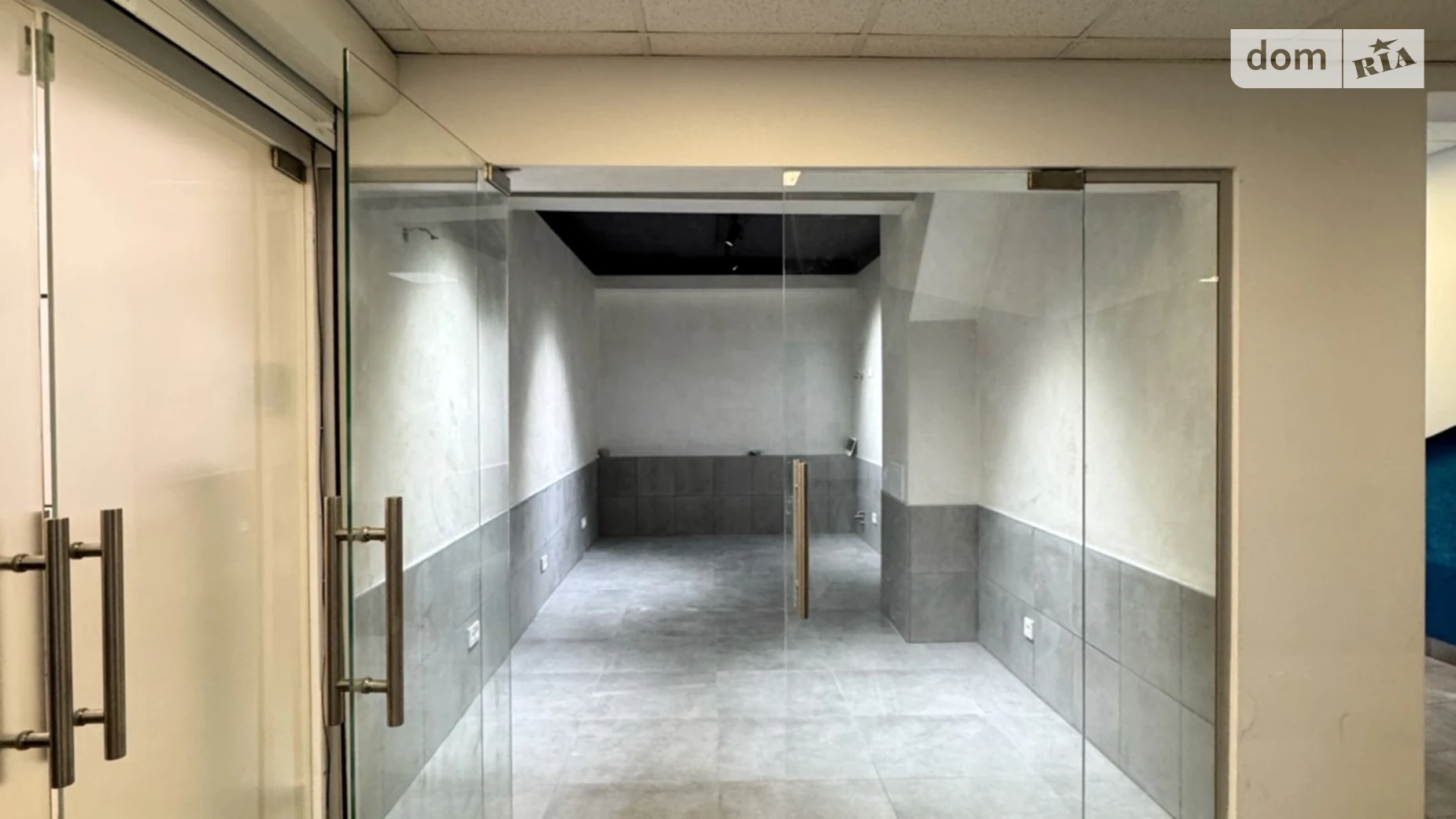 Здається в оренду офіс 17 кв. м в бізнес-центрі, цена: 250 $ - фото 5