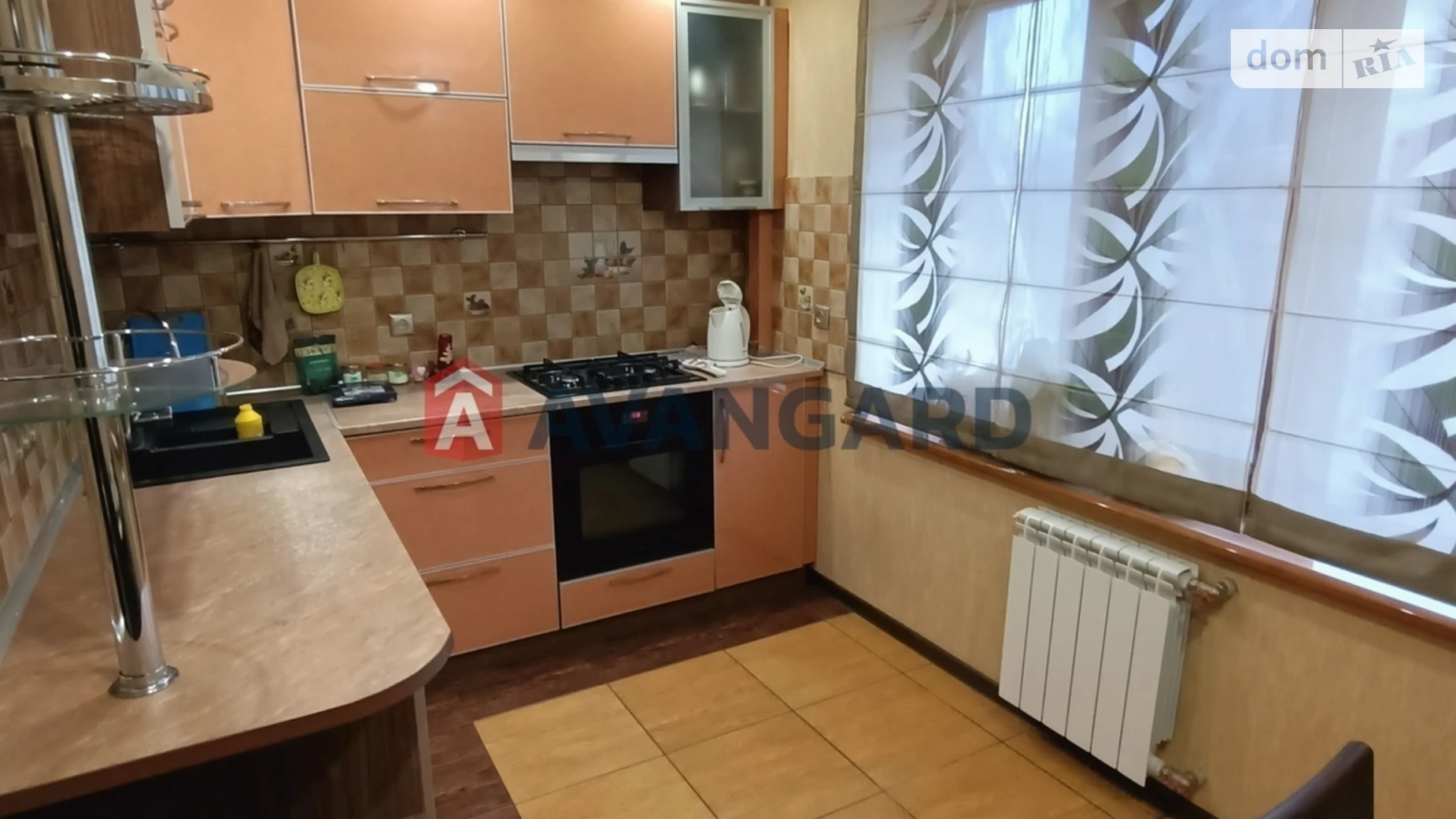 3-комнатная квартира 67 кв. м в Запорожье, ул. Чумаченко, 23А - фото 2