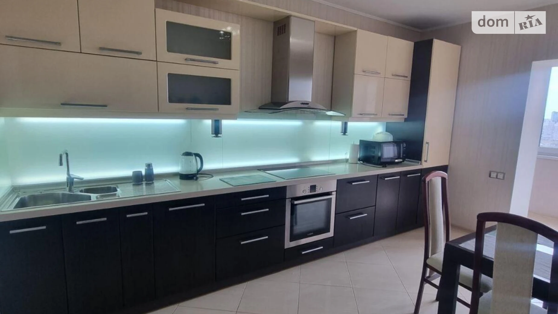 Сдается в аренду 2-комнатная квартира 82 кв. м в Киеве, ул. Нежинская, 5 - фото 2