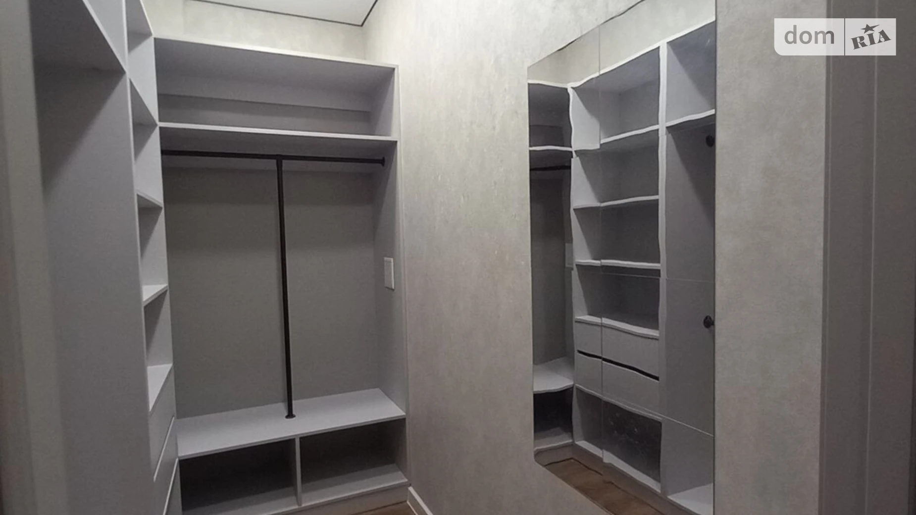 Продается 1-комнатная квартира 46 кв. м в Одессе, ул. Генуэзская - фото 2