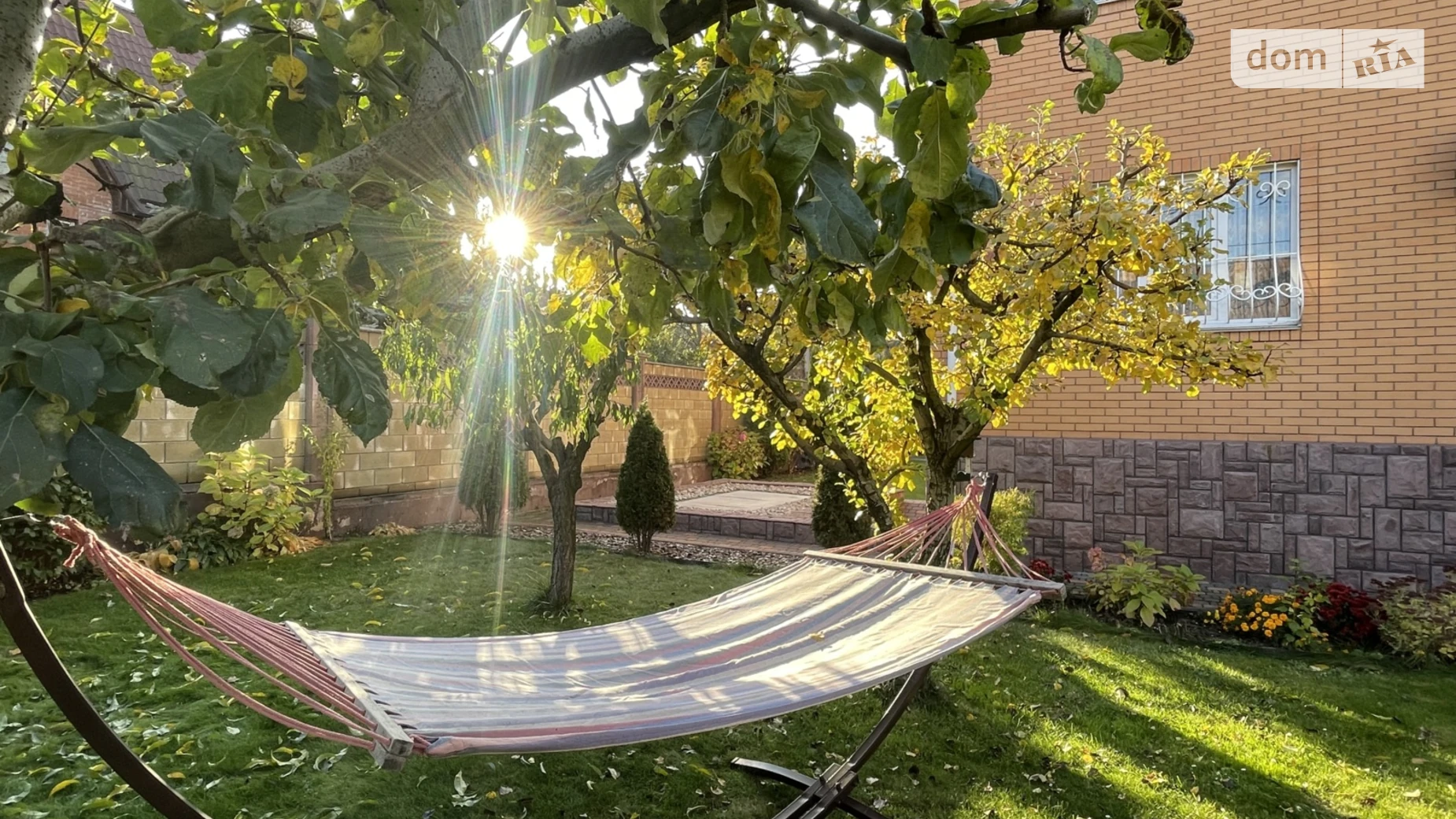 Продается дом на 2 этажа 215 кв. м с балконом, цена: 450000 $ - фото 4