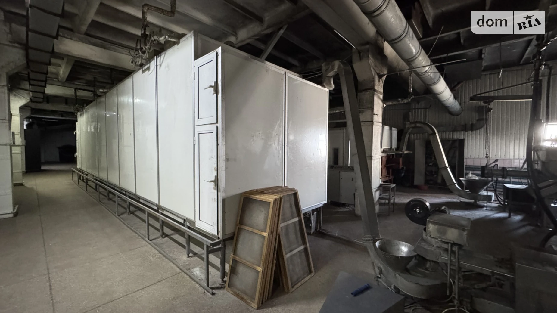 Сдается в аренду объект сферы услуг 1600 кв. м в 1-этажном здании, цена: 176000 грн - фото 4