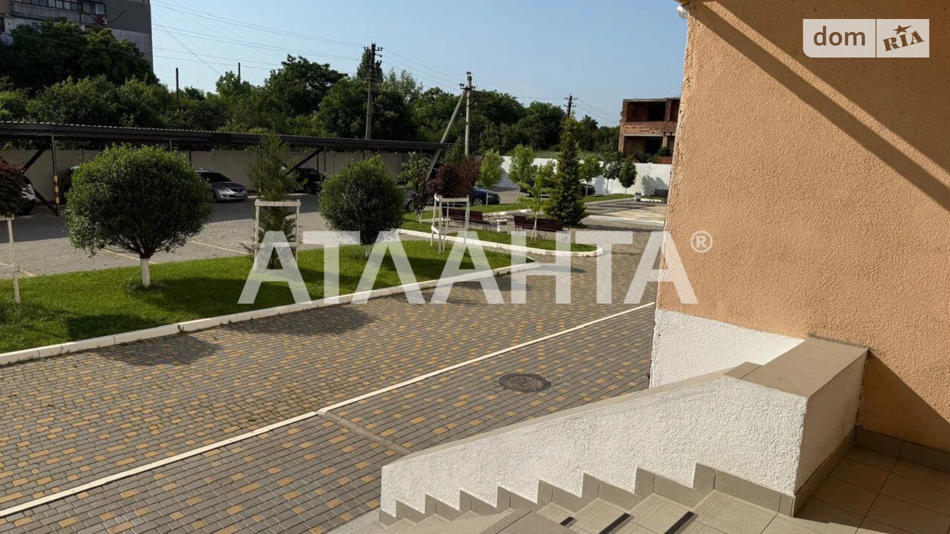 Продается 2-комнатная квартира 68.6 кв. м в, цена: 32500 $ - фото 2