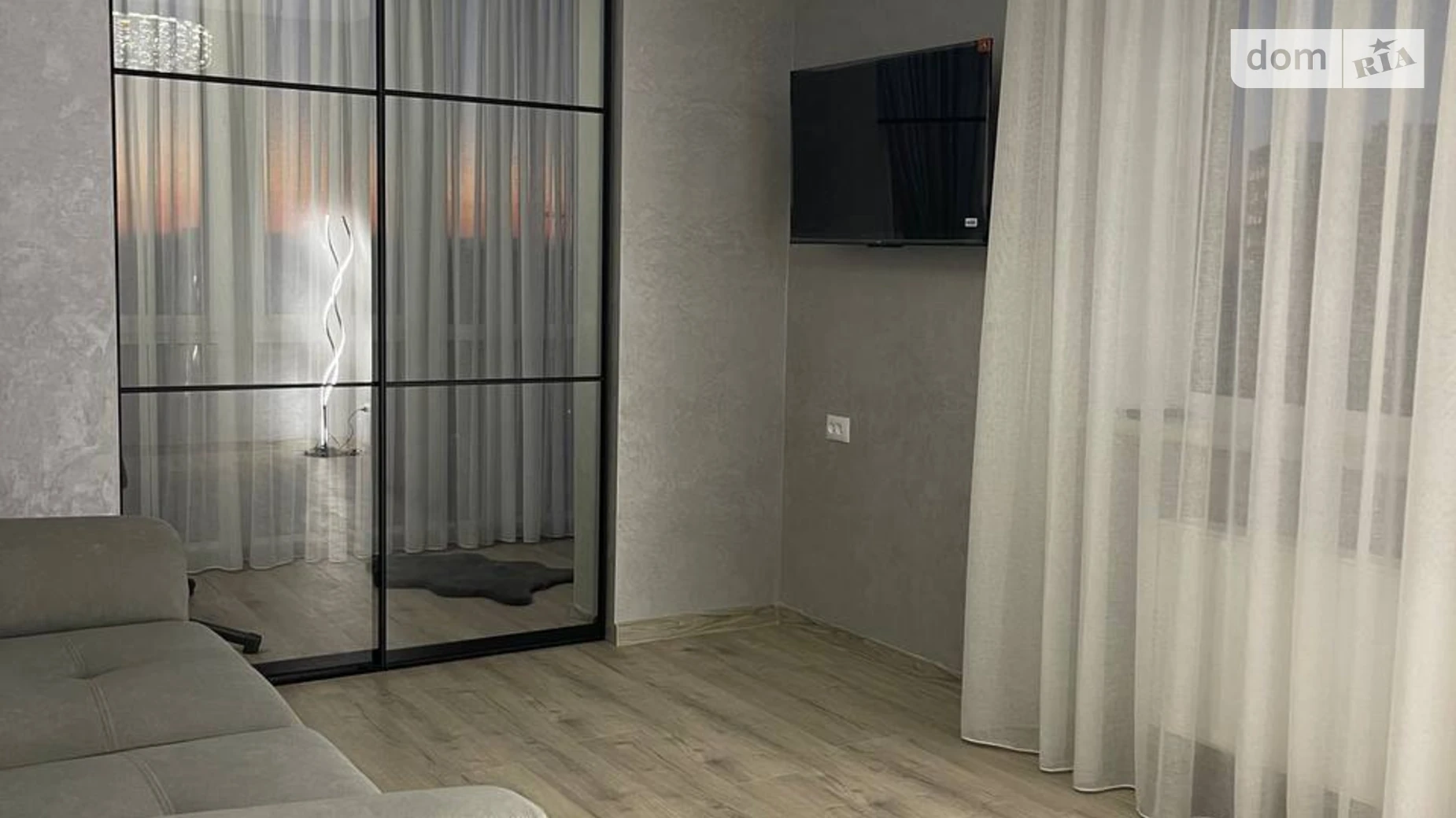 Продается 2-комнатная квартира 64 кв. м в Крыжановка, Николаевская дор. - фото 2