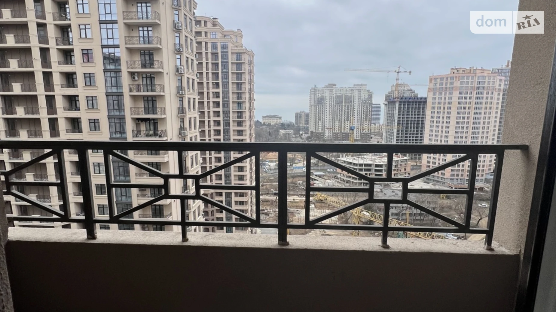 Сдается в аренду 1-комнатная квартира 43 кв. м в Одессе, пер. Курортный, 1 - фото 3