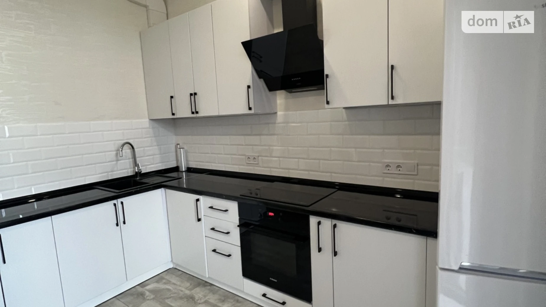 Сдается в аренду 1-комнатная квартира 43 кв. м в Одессе, пер. Курортный, 1 - фото 5