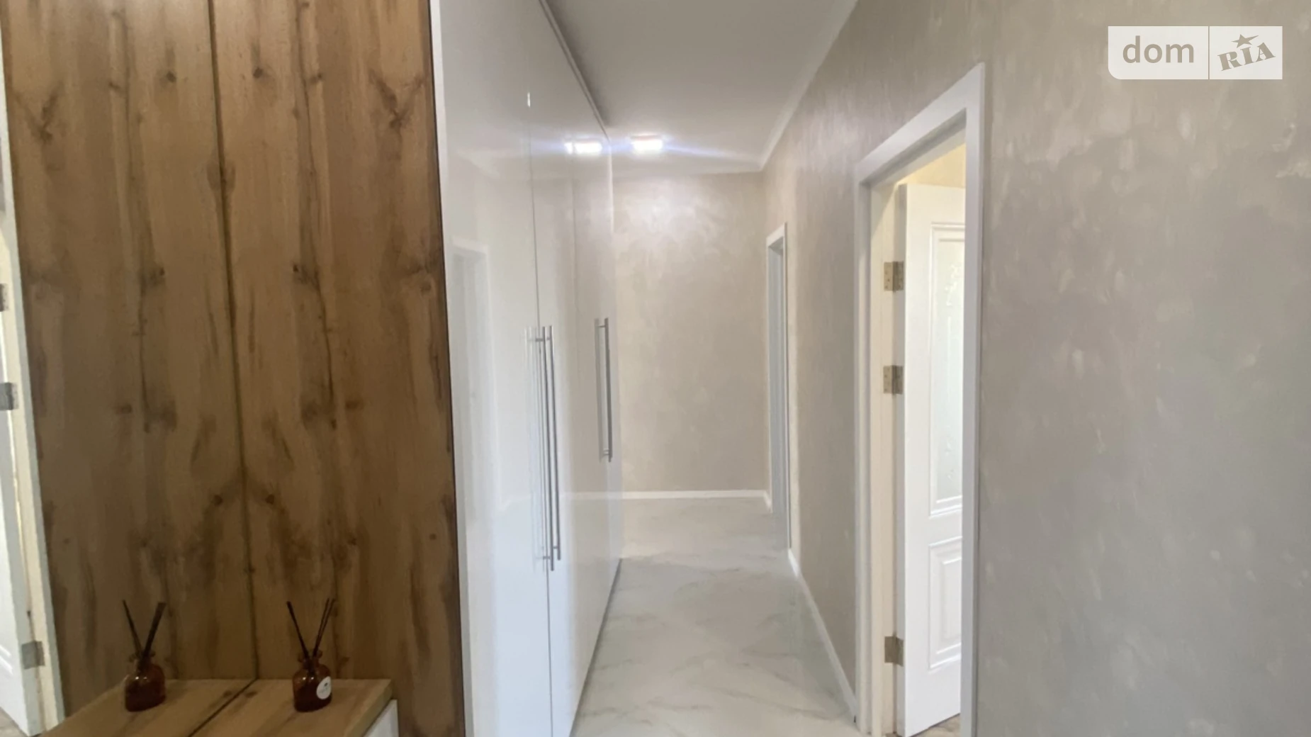 Продается 3-комнатная квартира 87.7 кв. м в Ивано-Франковске, ул. Надречная, 2 - фото 4