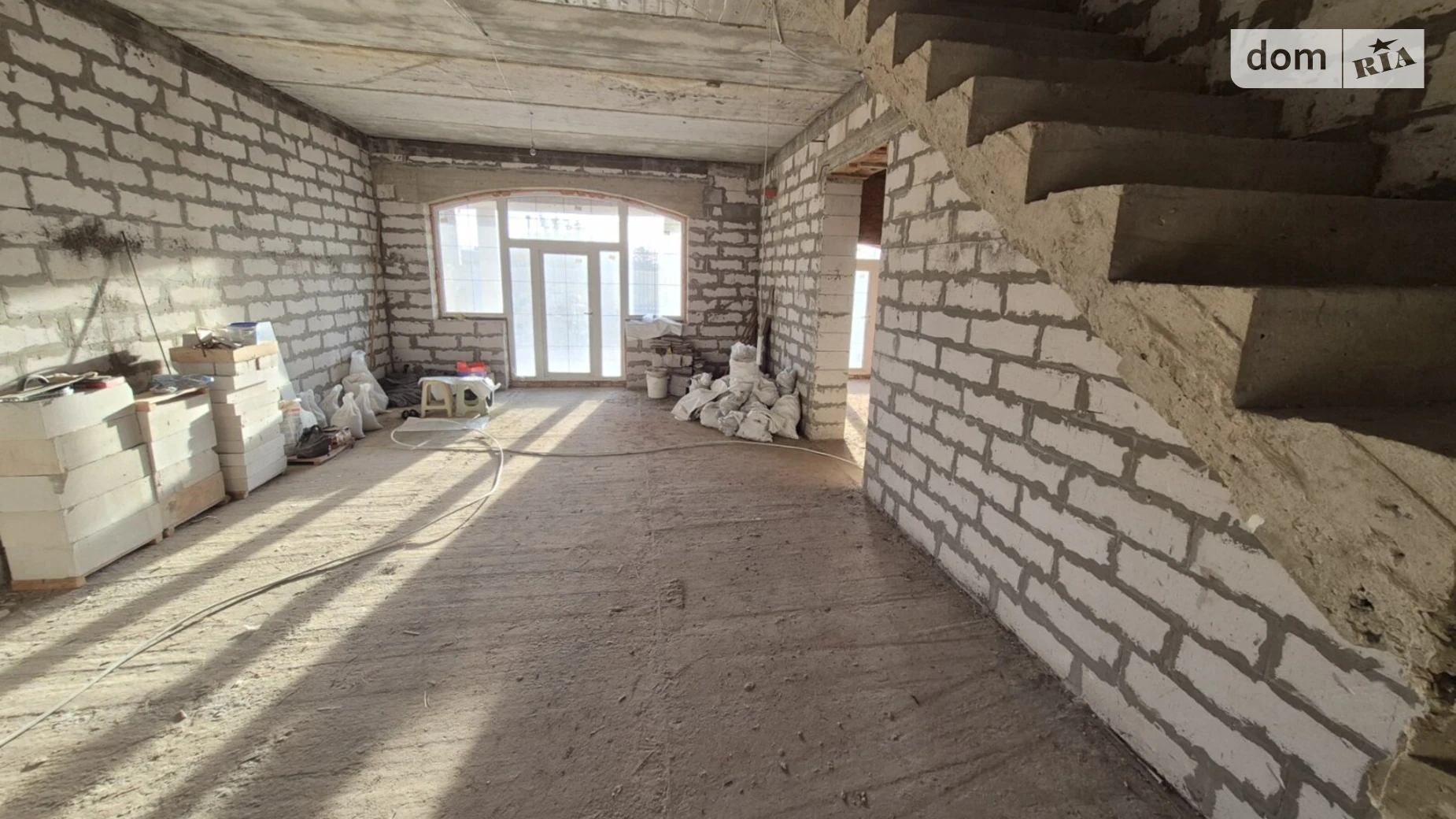 Продается дом на 2 этажа 162 кв. м с баней/сауной, цена: 180000 $ - фото 4