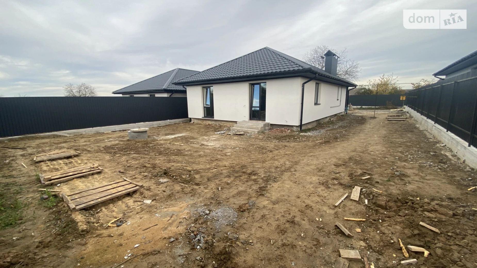 Продається одноповерховий будинок 93 кв. м з каміном, цена: 87000 $ - фото 2