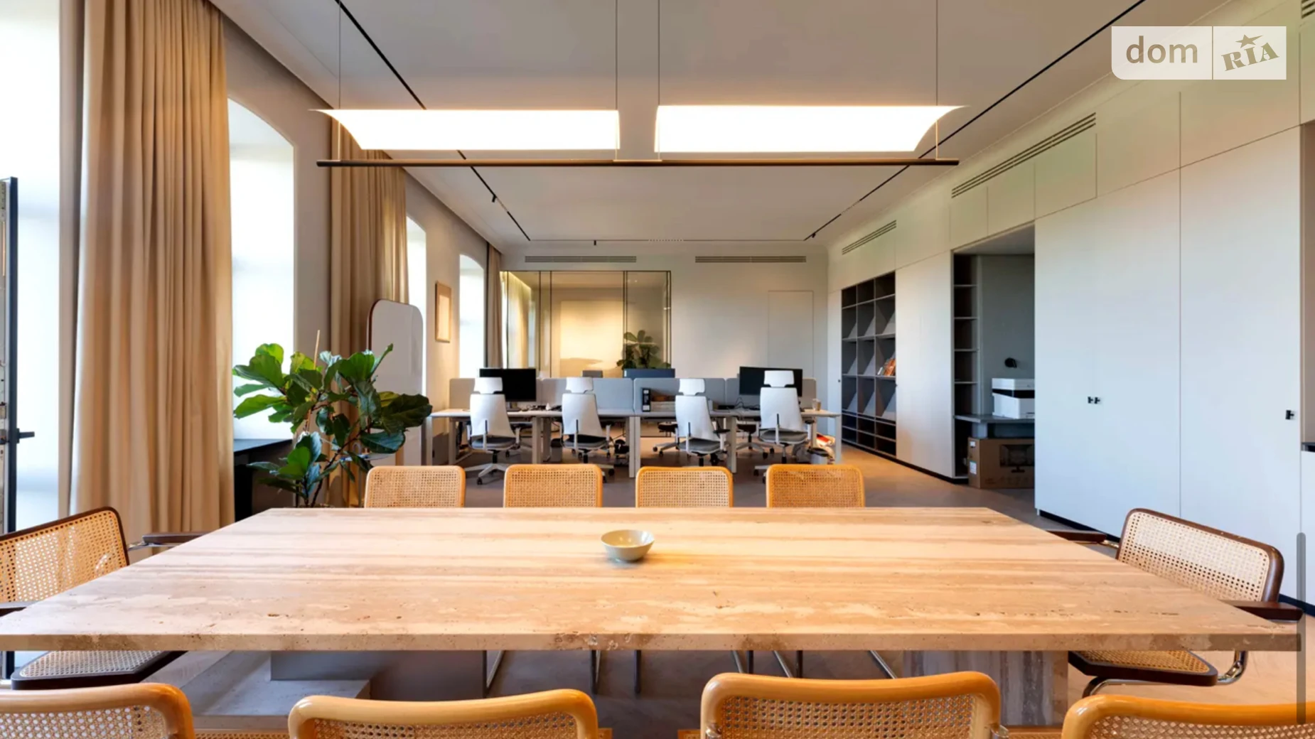 Здається в оренду офіс 90 кв. м в бізнес-центрі, цена: 3800 $ - фото 2