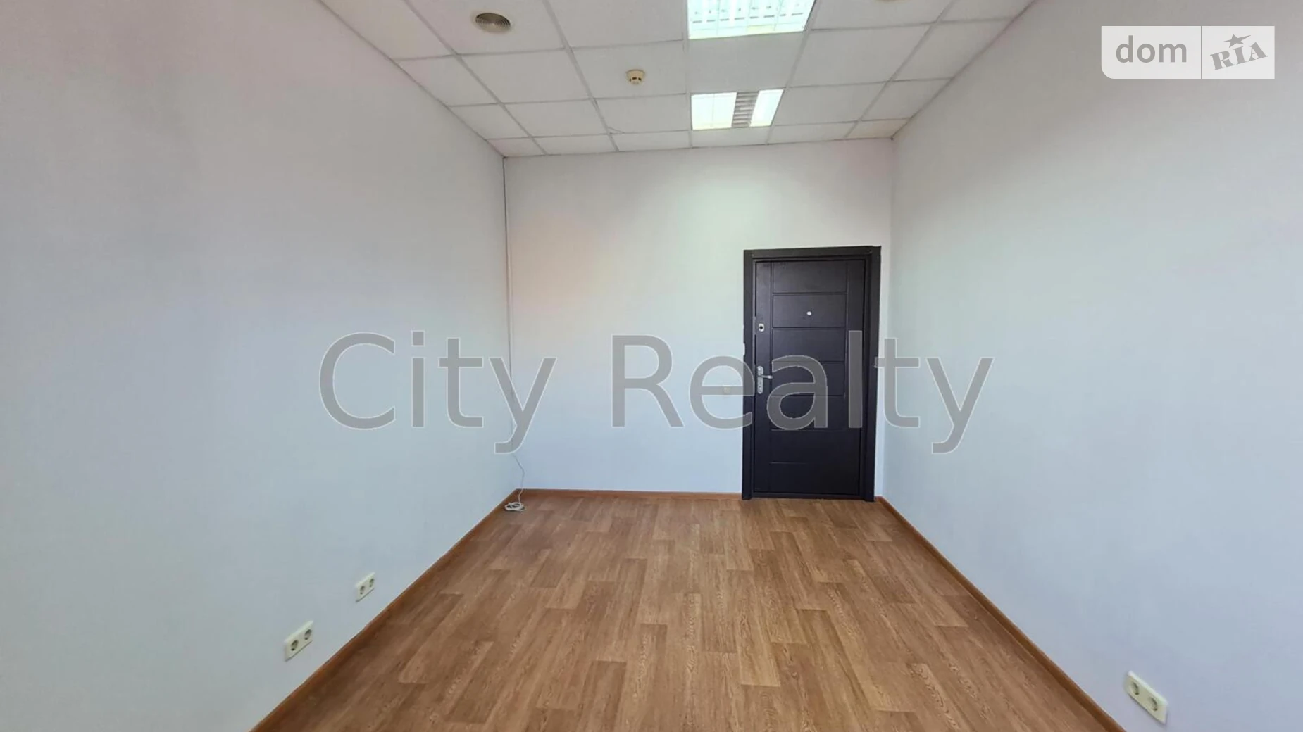 Сдается в аренду офис 67 кв. м в бизнес-центре, цена: 23115 грн - фото 2