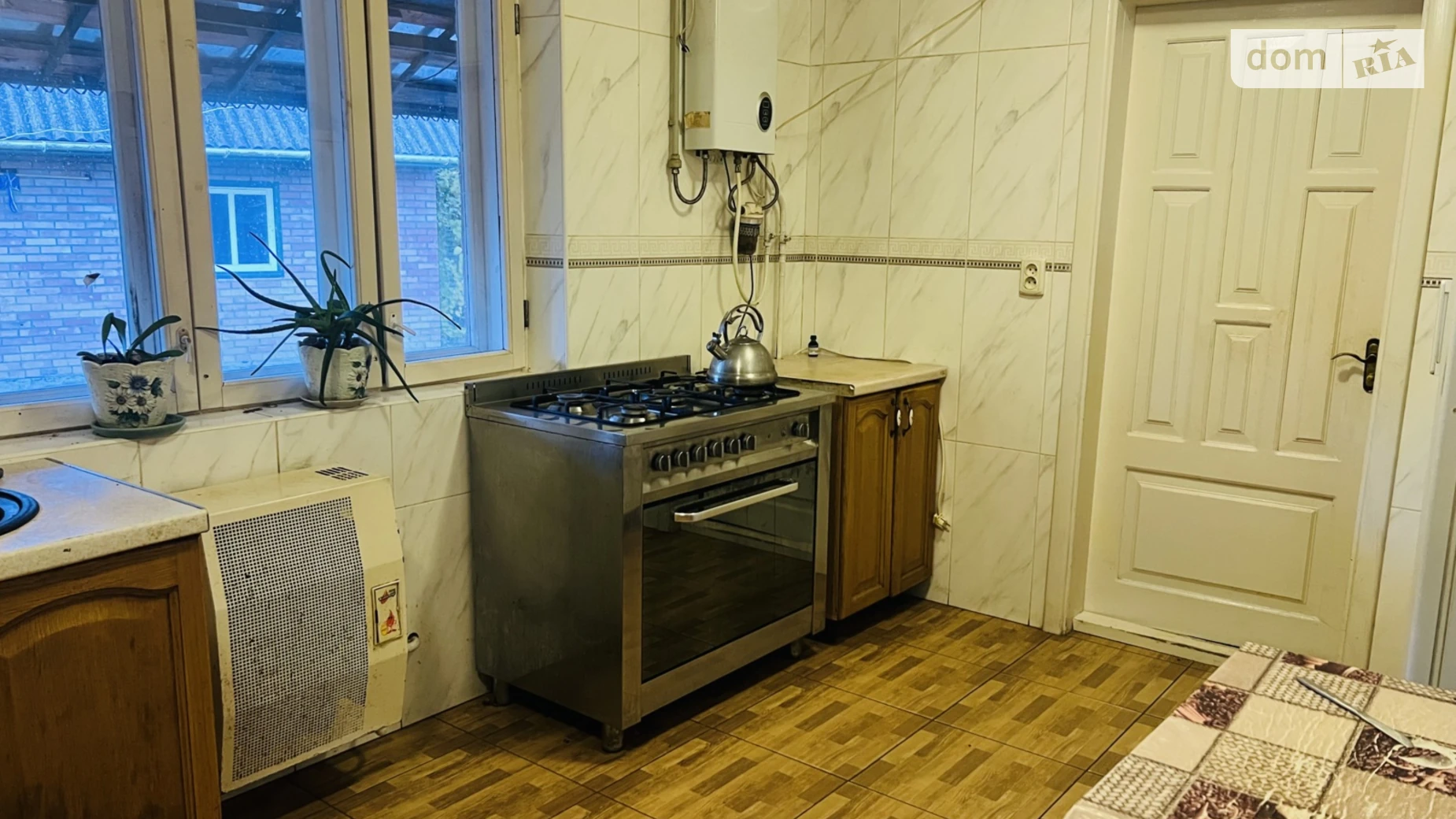 Продается одноэтажный дом 98 кв. м с бассейном, цена: 55000 $ - фото 2