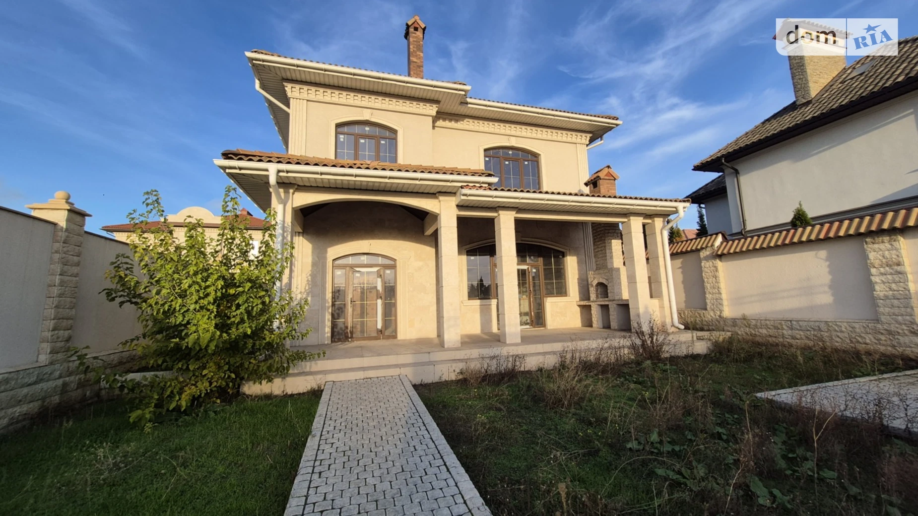 Продается дом на 2 этажа 162 кв. м с гаражом, цена: 180000 $ - фото 2