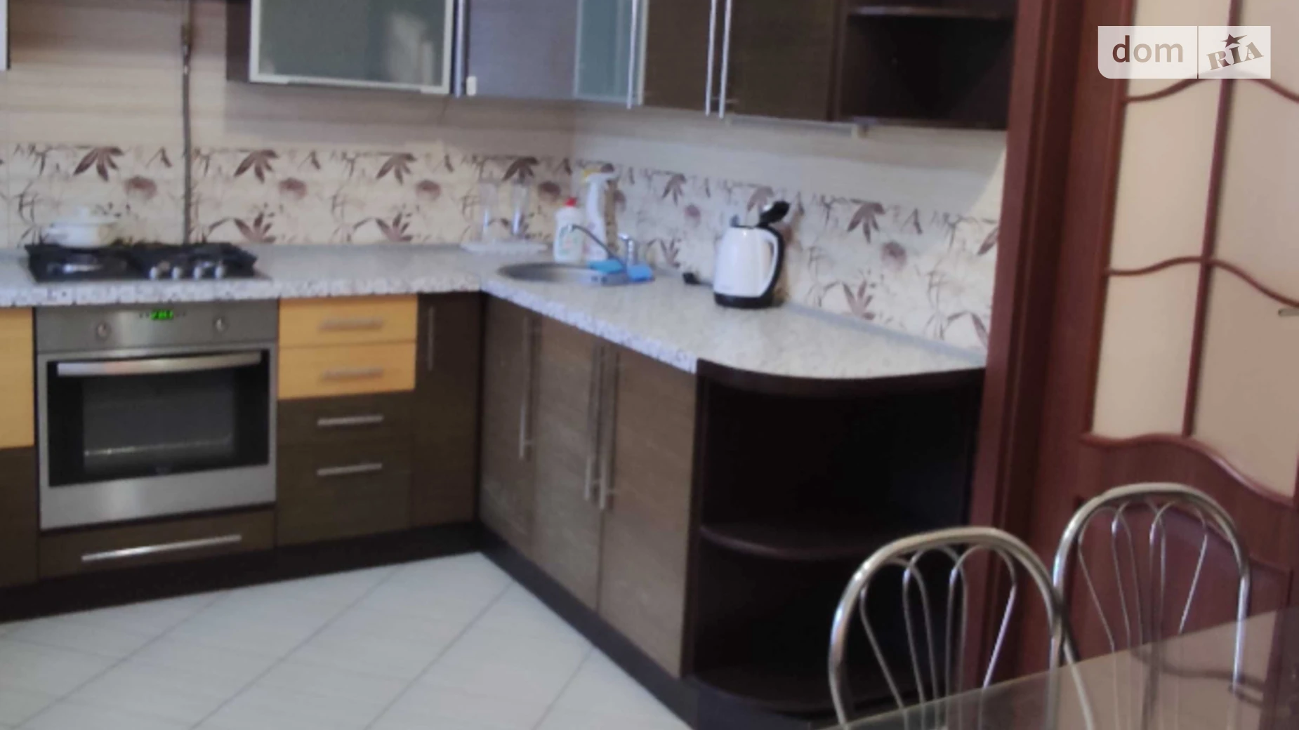 Сдается в аренду 1-комнатная квартира 52 кв. м в Львове, ул. Железнодорожная - фото 4